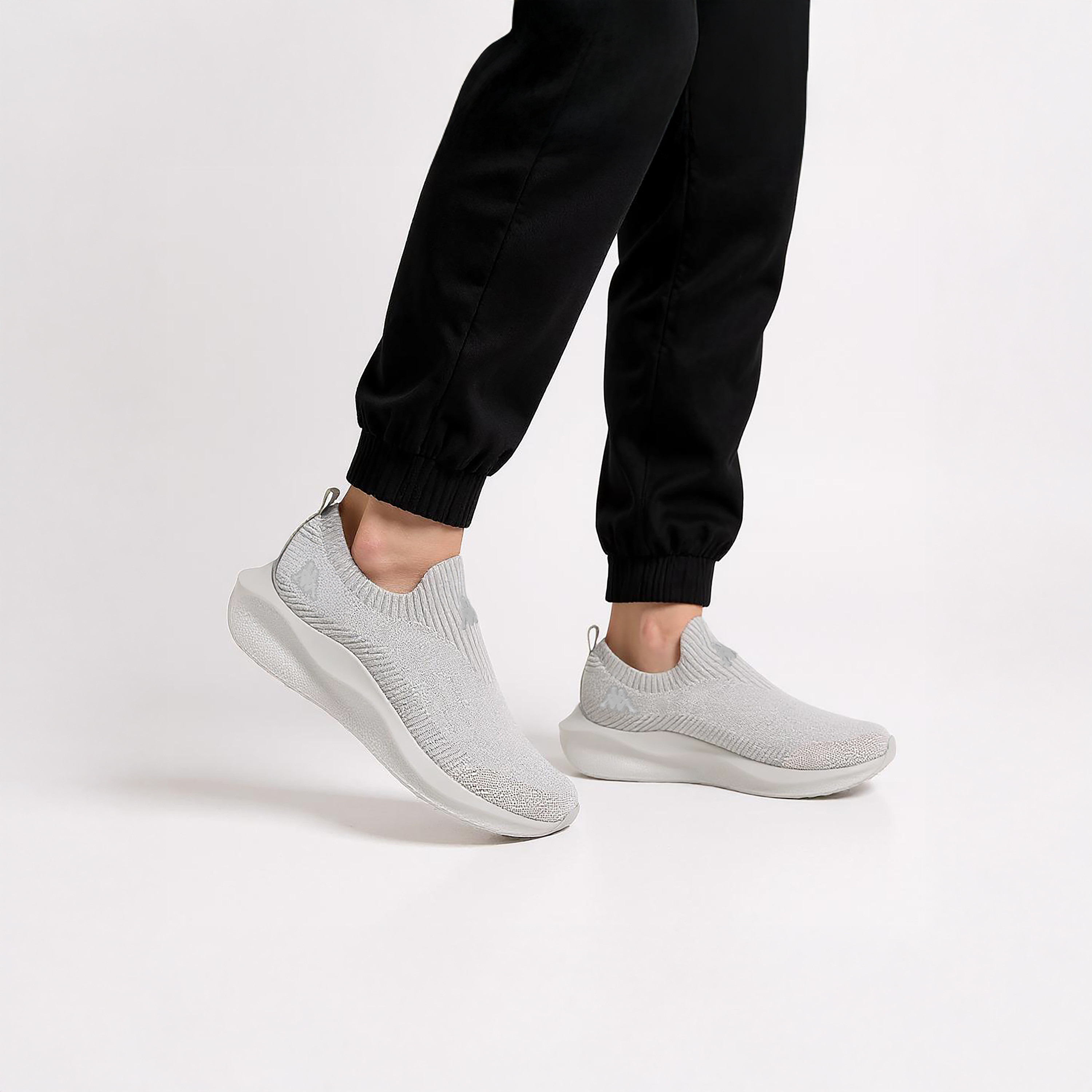 Kappa Men's Logo Print Slip-On Sports Shoes with Pull Tab-men-shoes-sneakers-image-3