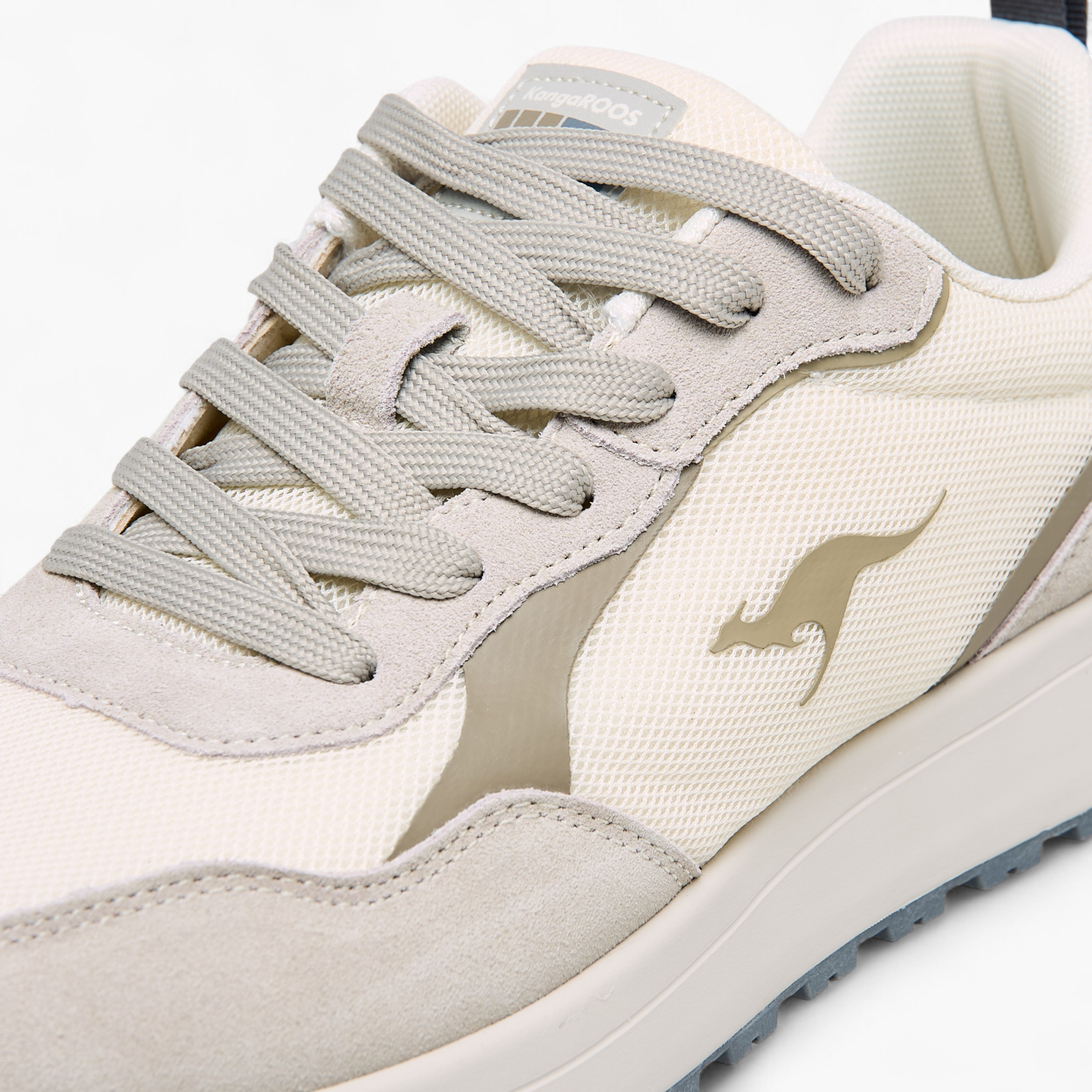 حذاء رياضي برباط إغلاق للرجال من كانجاروز-men-shoes-sports-image-4