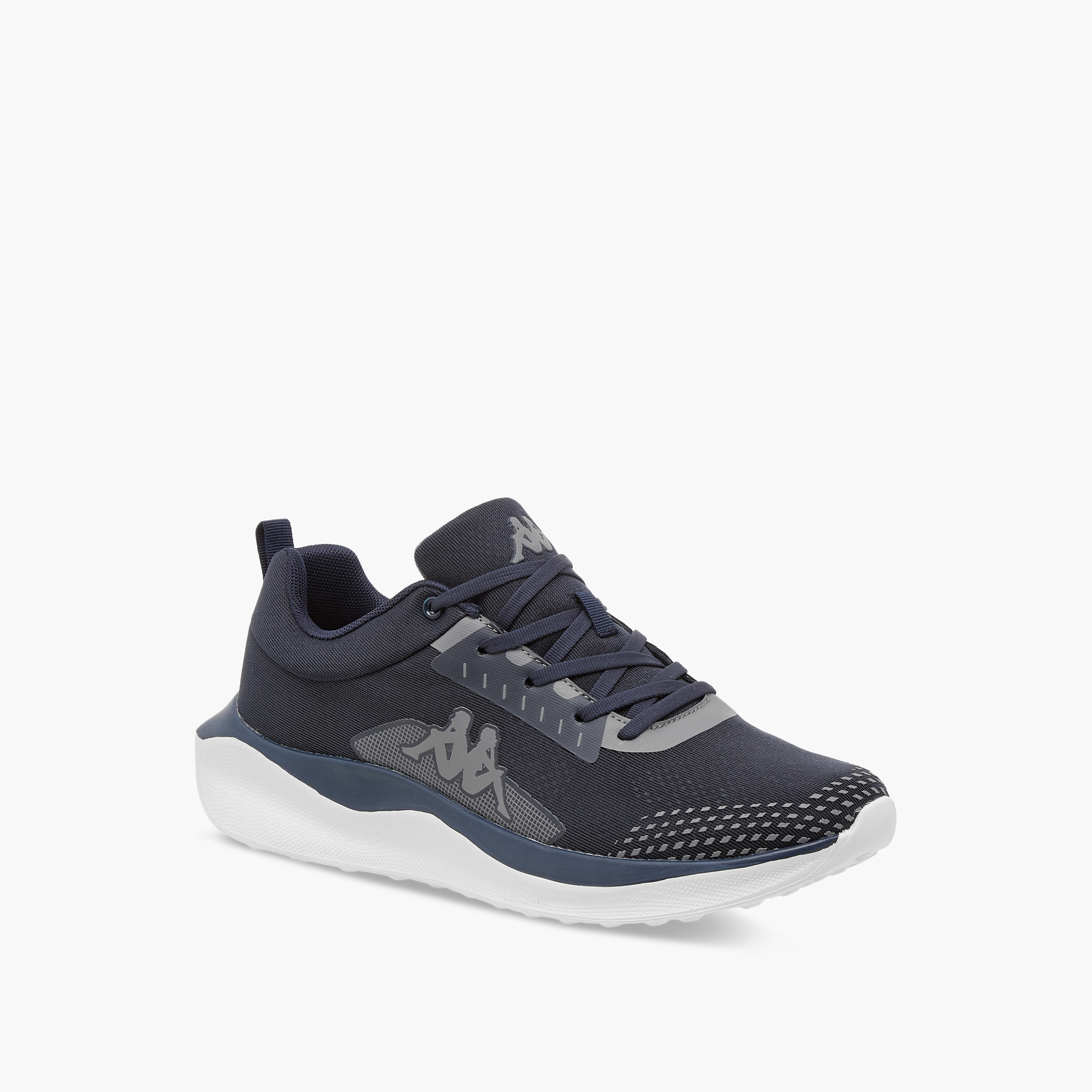 حذاء رياضي بشعار ورباط إغلاق للرجال من كابا-sports-men-shoes-image-3