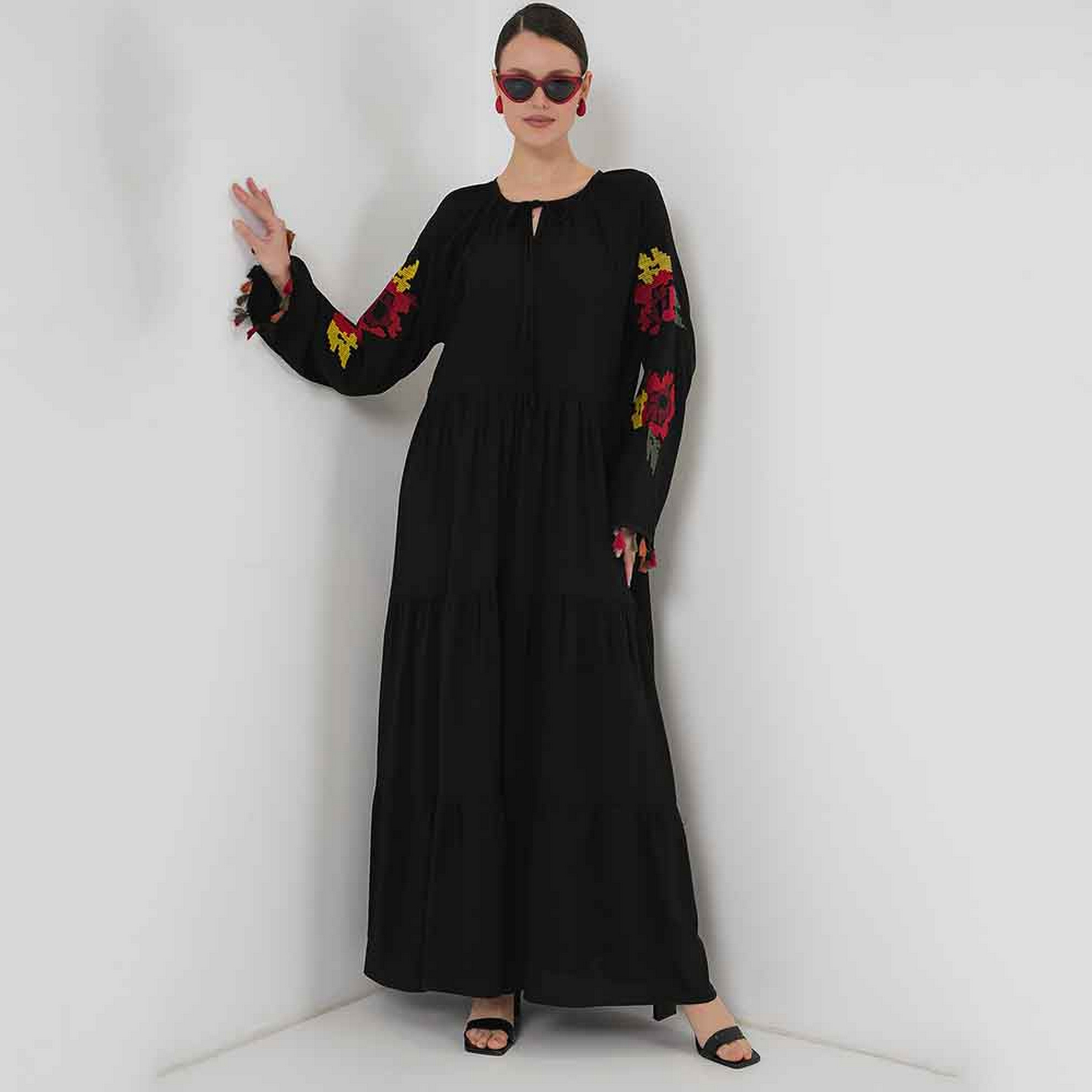 فستان ماكسي نسائي مطرز بياقة برباط وأكمام بشراشيب وطبقات، أسود من بيجدارت-women-clothing-dresses-image-5