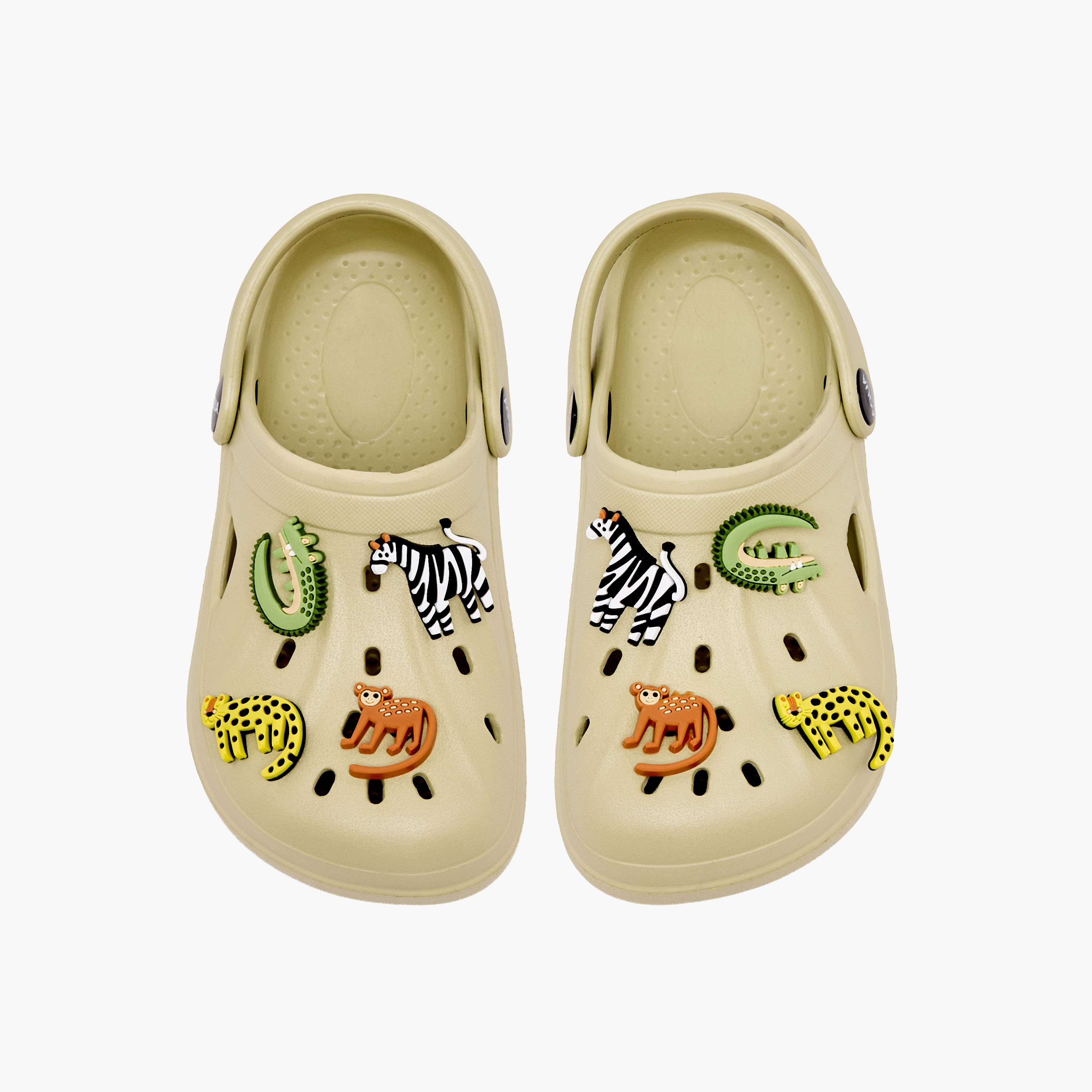 حذاء كلوج بزينة سفاري للأولاد من أكوا-boys-shoes-sandals-image-1