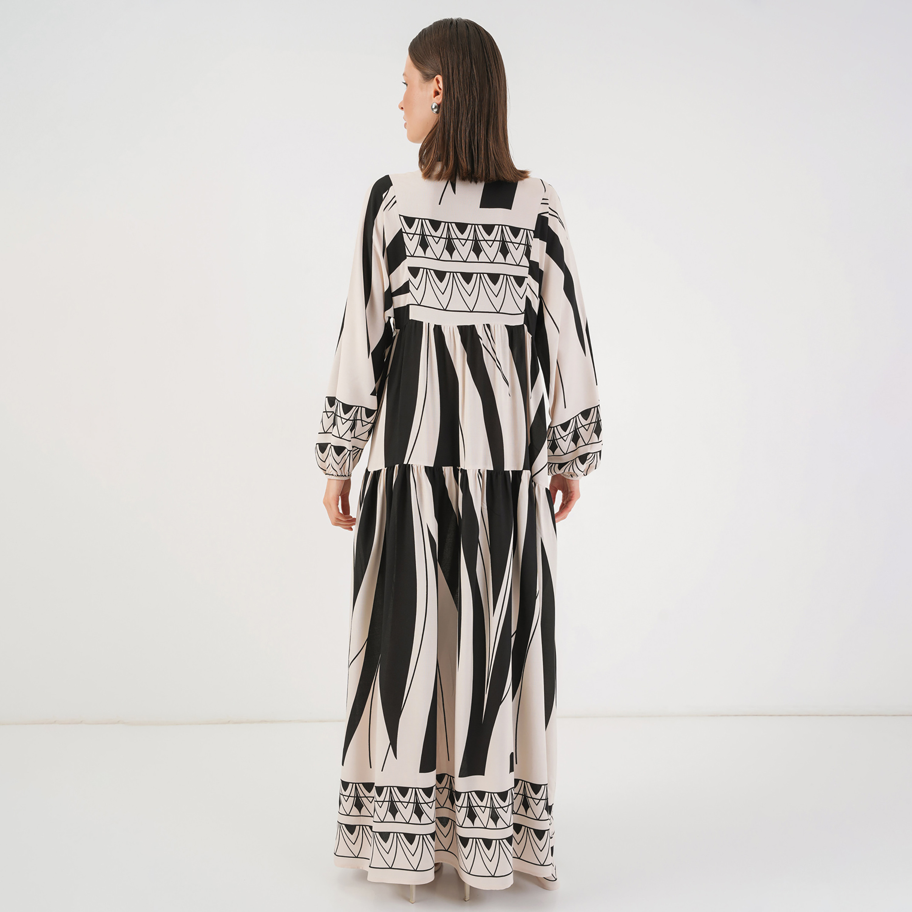 فستان ماكسي نسائي واسع بياقة ماندارين وطبعة ملونة من بيجدارت-women-clothing-dresses-image-3
