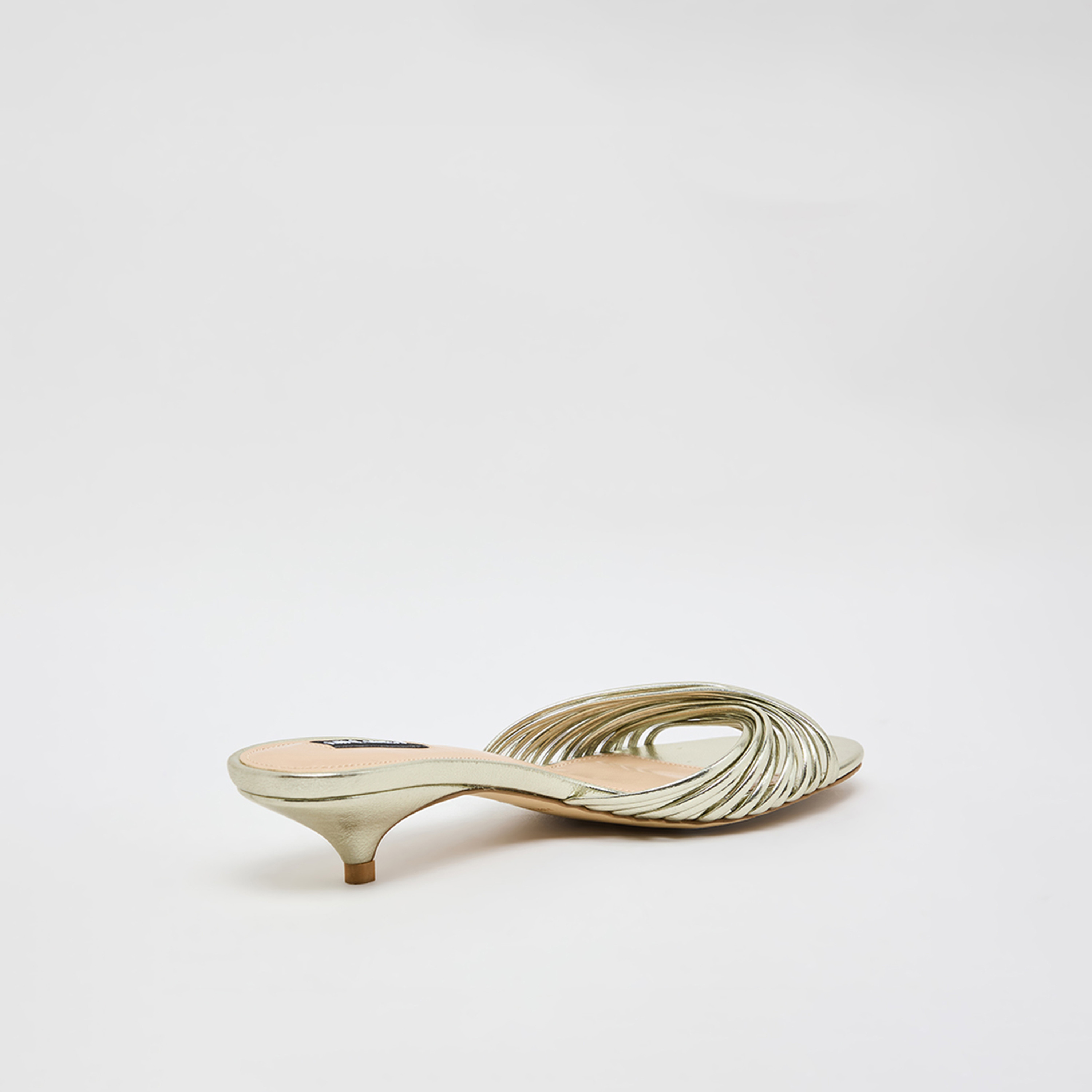 ناين ويست - صندل نسائي سهل الارتداء كعب منخفض | 259-67-03-women-shoes-sandals-heeled-image-5