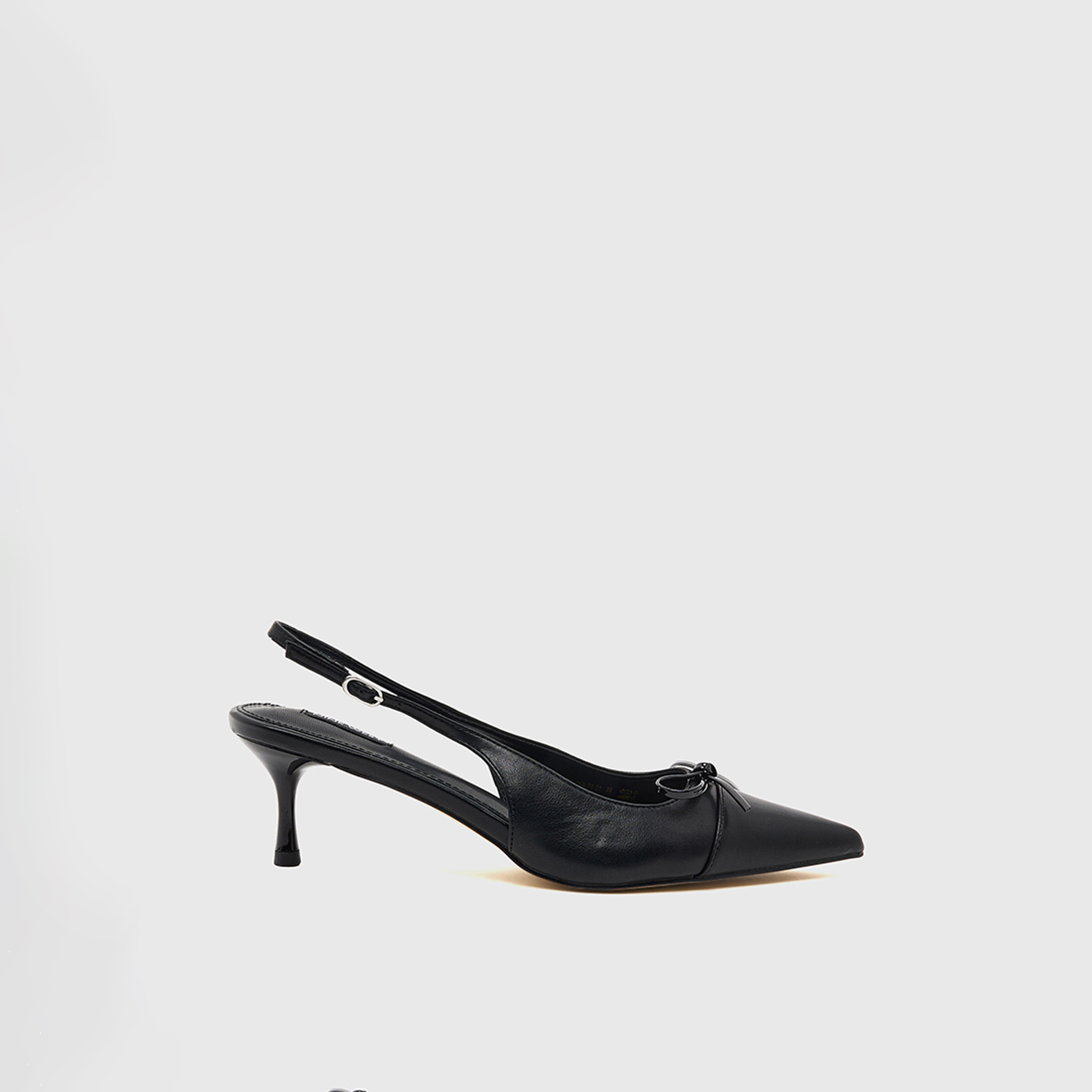 ناين ويست - حذاء نسائي بكعب عالٍ رفيع مع حزام بإبزيم | 259-7101-women-shoes-heels-image-8