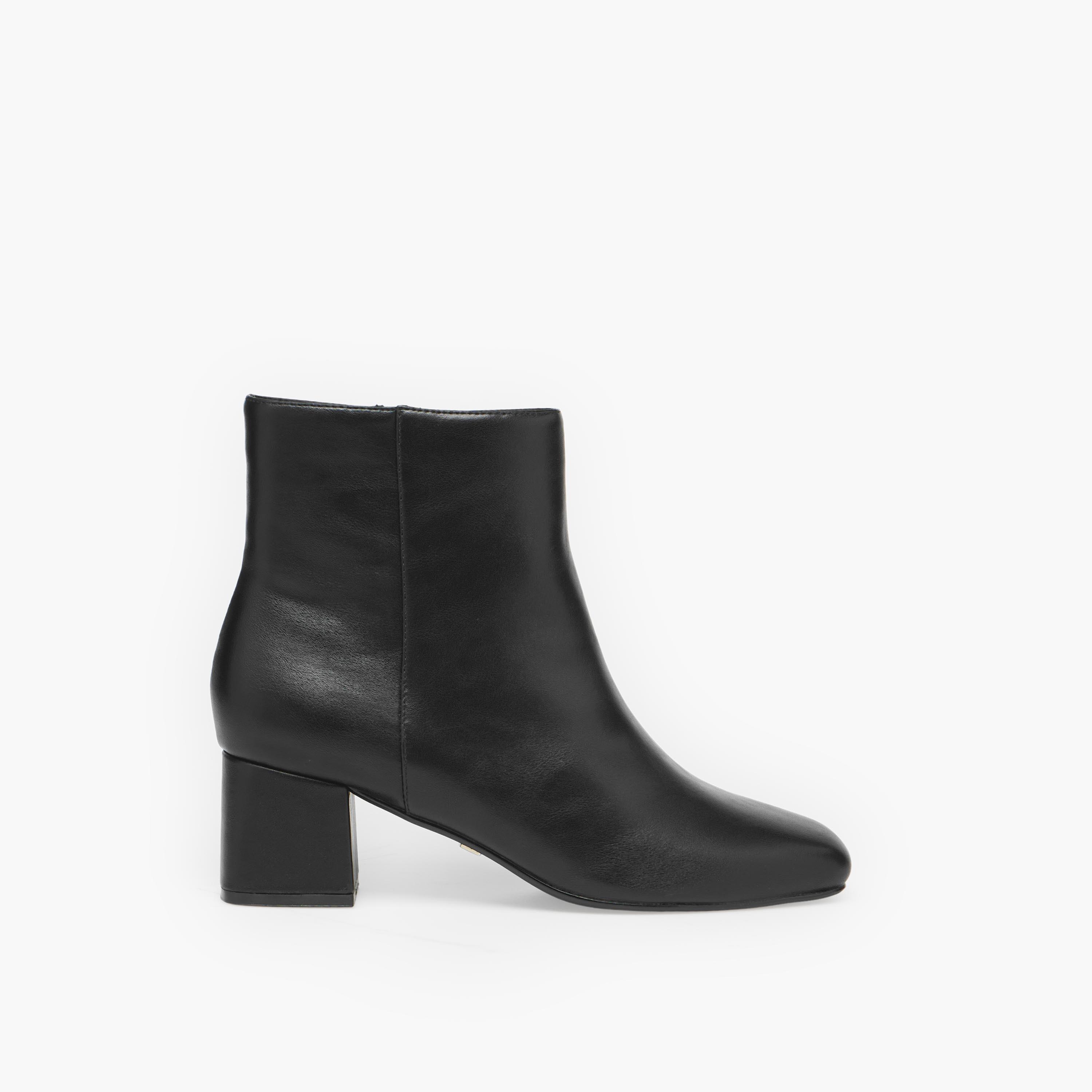 بوت كاحل نسائي بكعب سميك من سيليست-women-shoes-boots-image-3