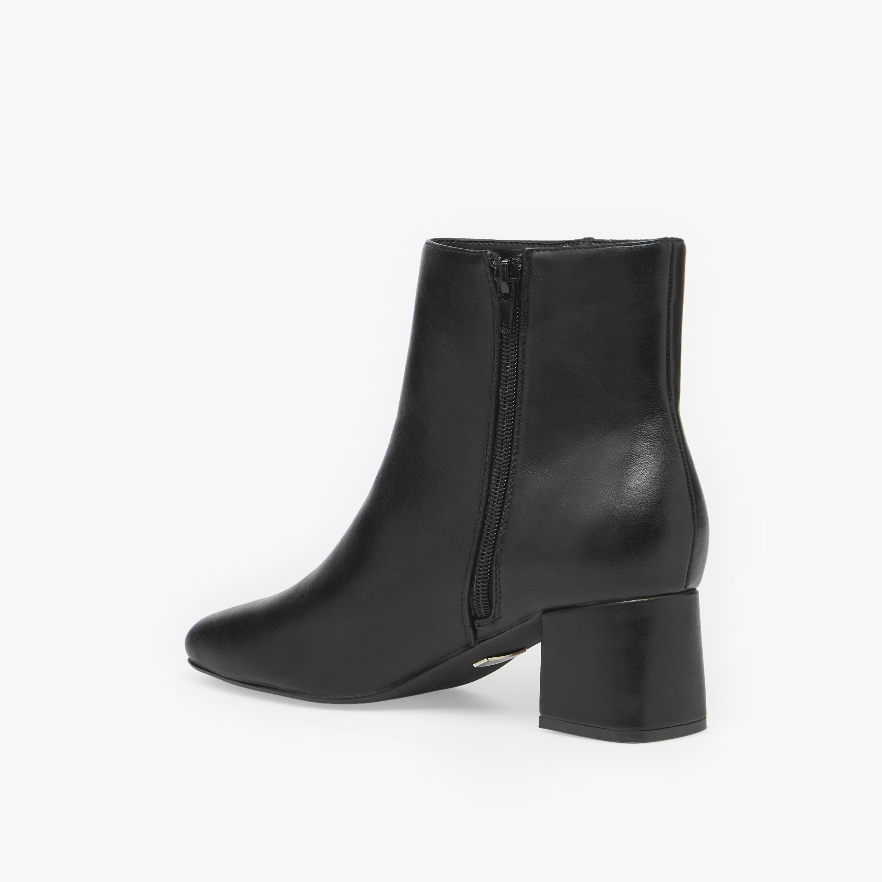 بوت كاحل نسائي بكعب سميك من سيليست-women-shoes-boots-image-5