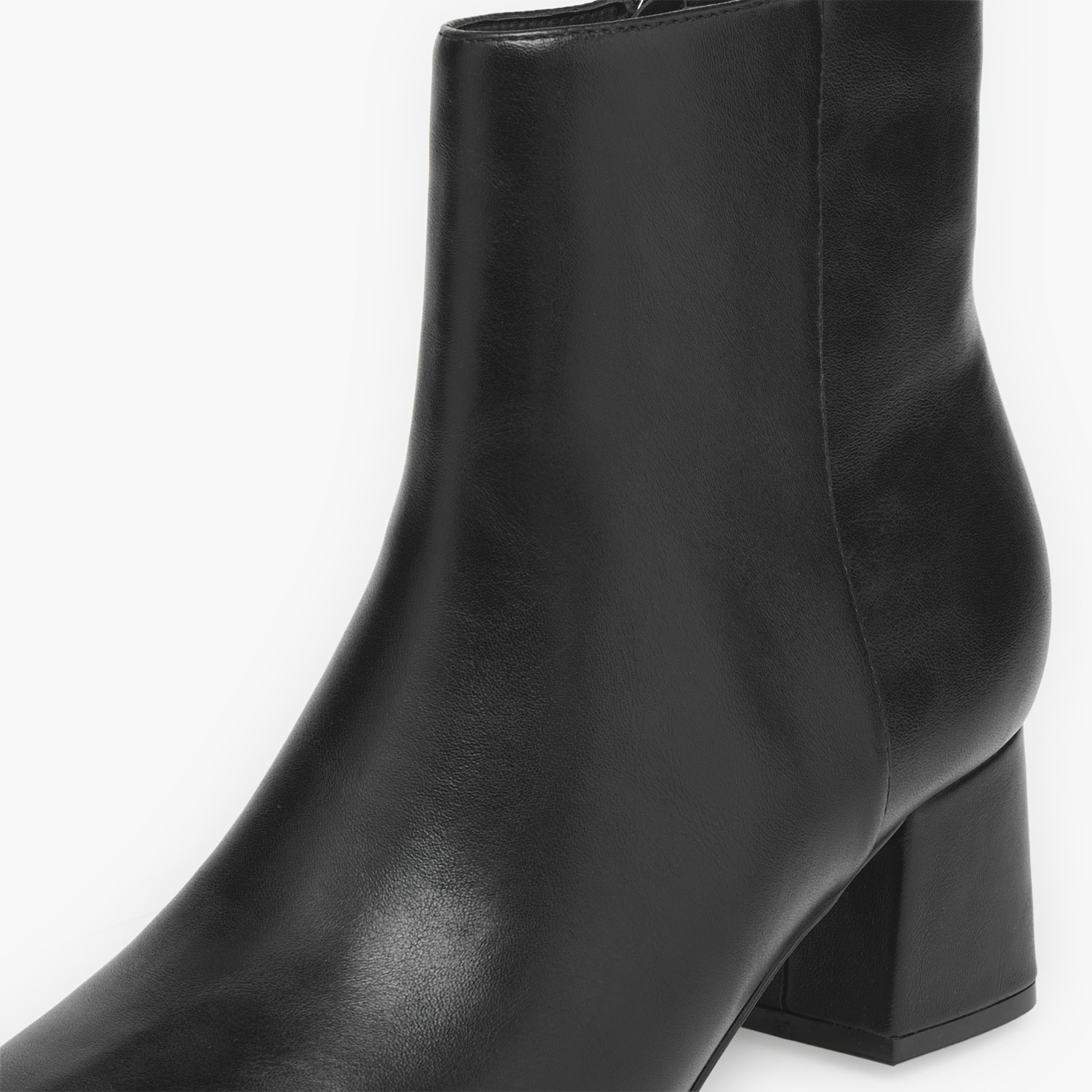 بوت كاحل نسائي بكعب سميك من سيليست-women-shoes-boots-image-7