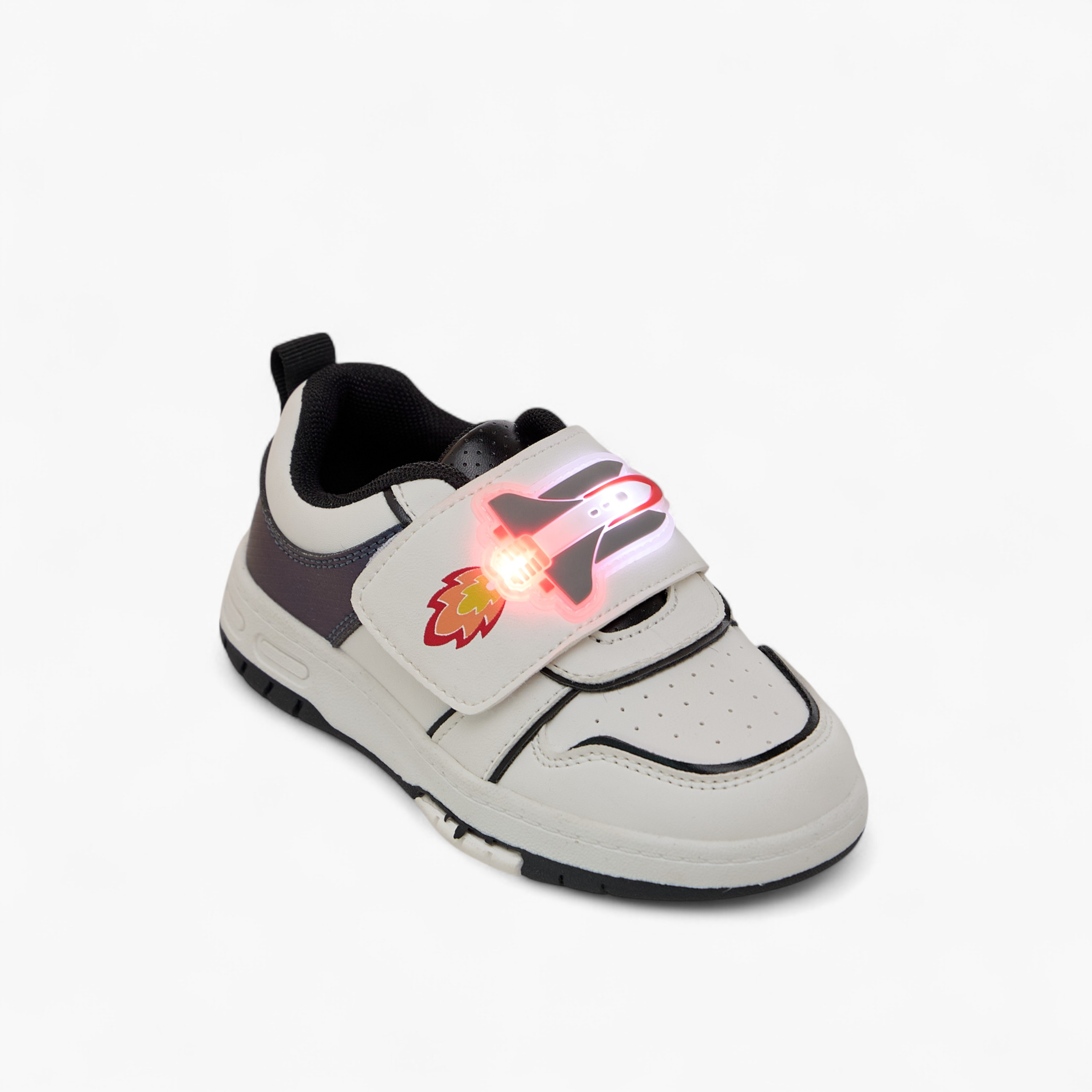 حذاء سنيكرز روكيت مضيء بشريط إغلاق من أل بي أل من شو إكسبريس-boys-shoes-sneakers-image-4