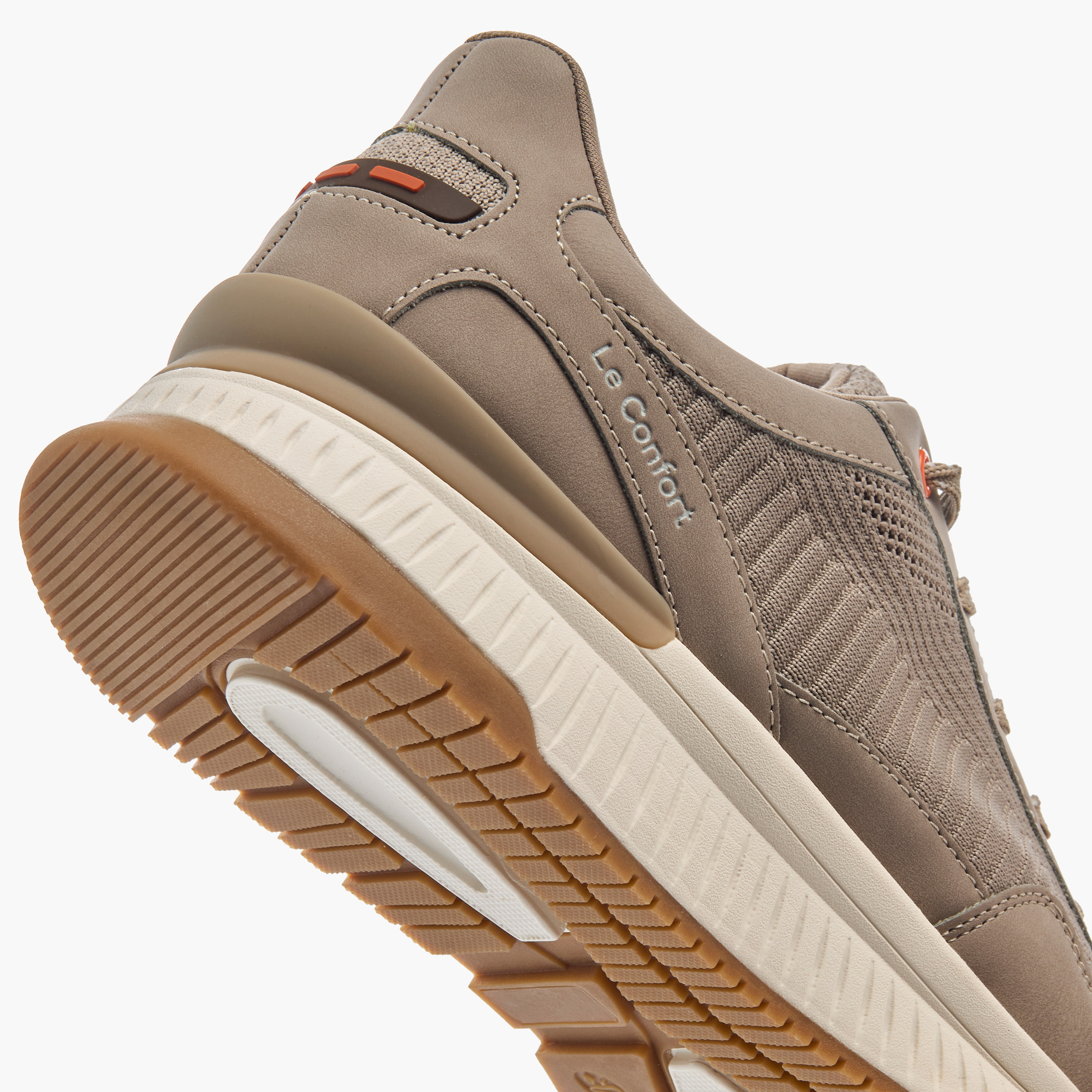 حذاء سنيكرز طول الكاحل برباط إغلاق للرجال من لو كونفورت-men-shoes-sneakers-image-5