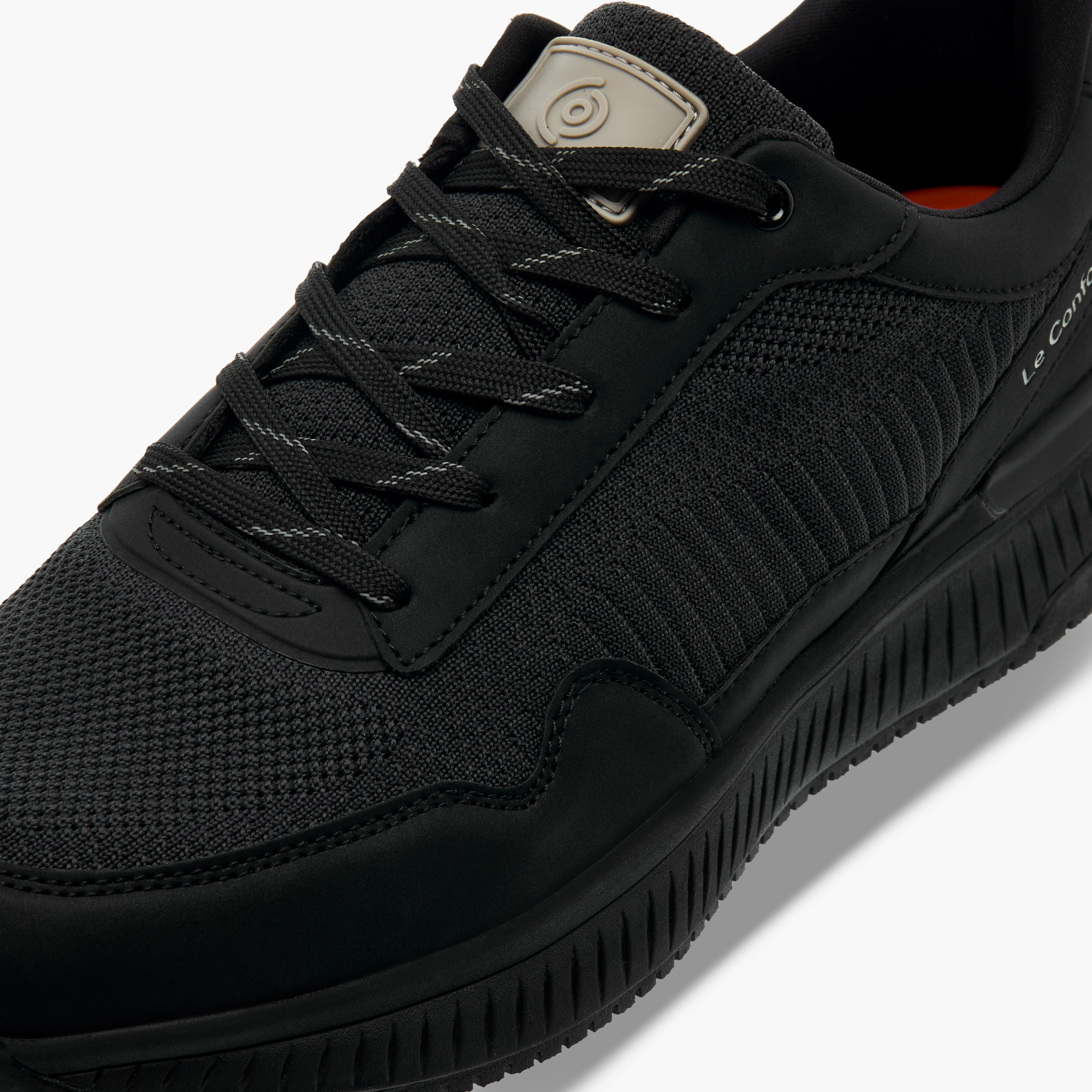 حذاء سنيكرز طول الكاحل برباط إغلاق للرجال من لو كونفورت-men-shoes-sneakers-image-5