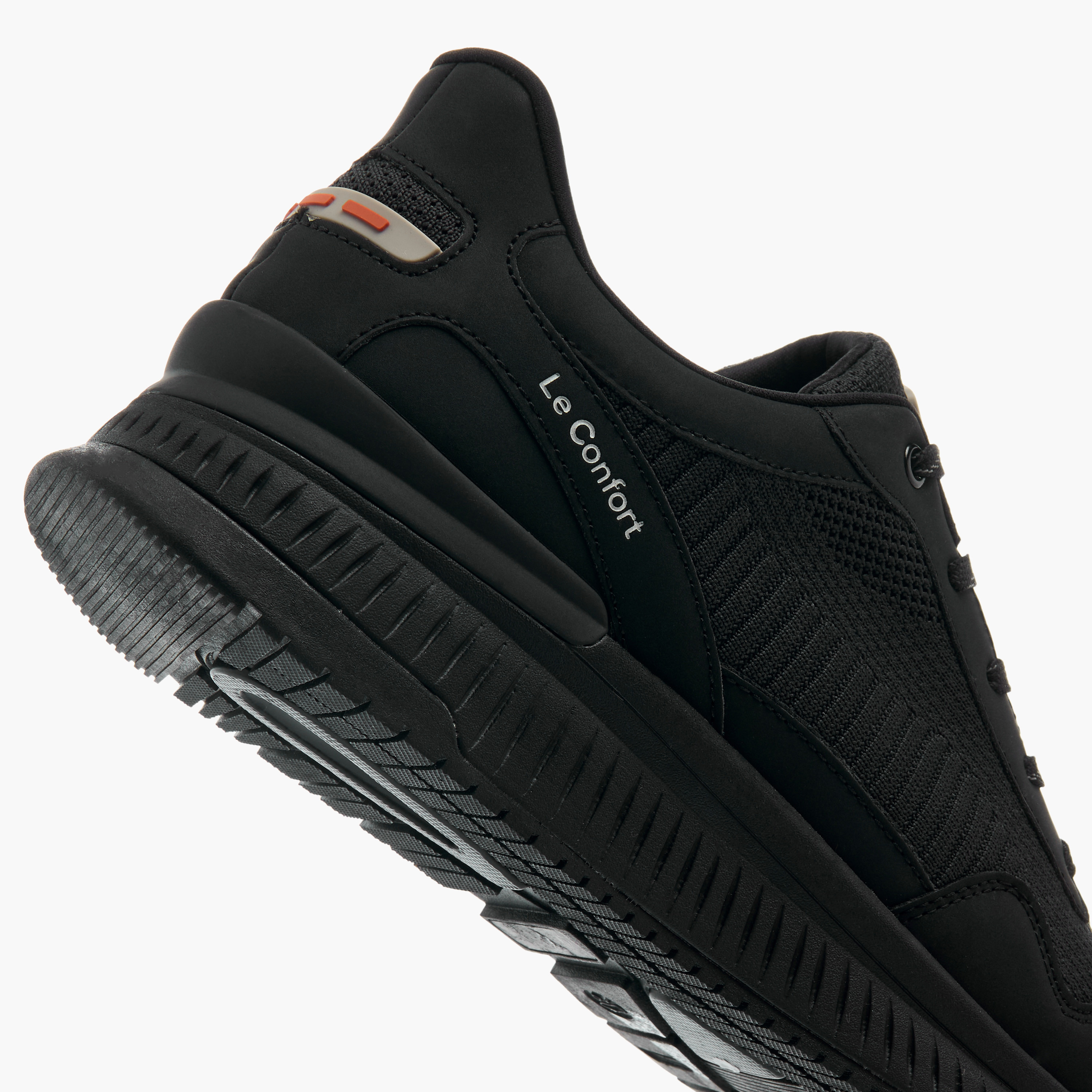 حذاء سنيكرز طول الكاحل برباط إغلاق للرجال من لو كونفورت-men-shoes-sneakers-image-6