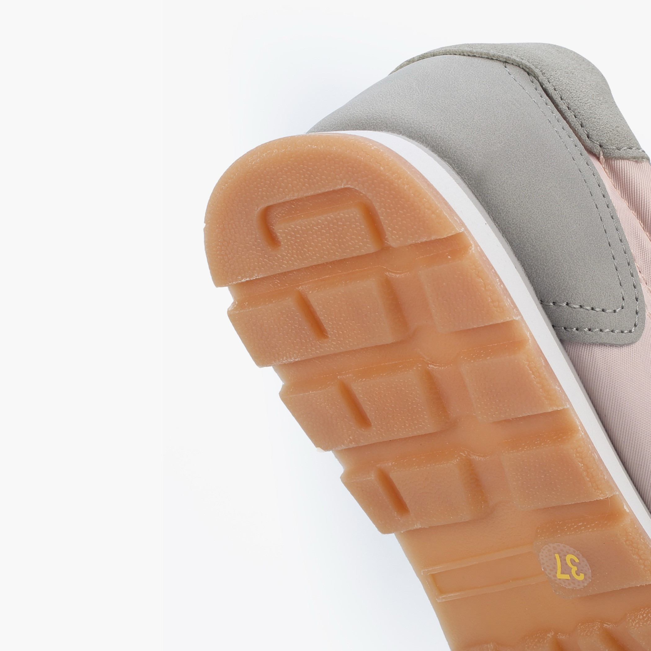 حذاء سنيكرز برباط إغلاق للنساء من لي كوبر-women-shoes-sneakers-image-5