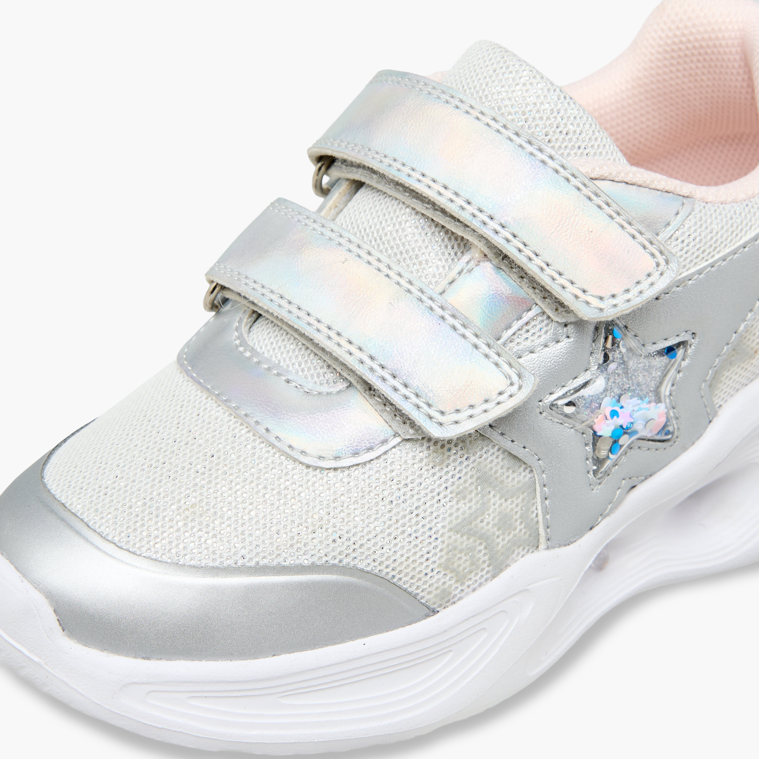 حذاء سنيكرز بشريط إغلاق لاصق وتزيينات نجوم للبنات من فلورا بيلا-girls-shoes-sneakers-image-2