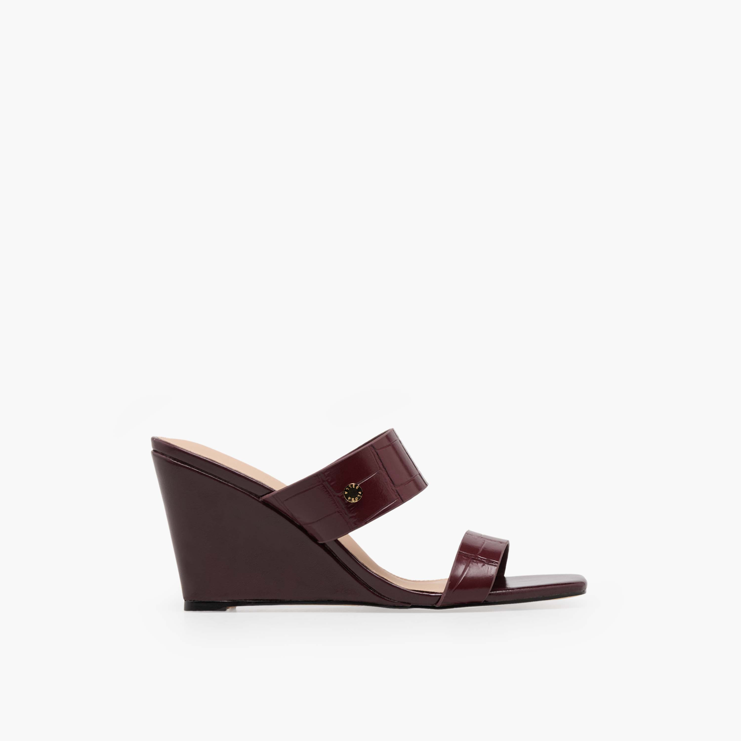 صندل نسائي بكعب بلوك من فلورا بيلا-women-shoes-sandals-heeled-image-3