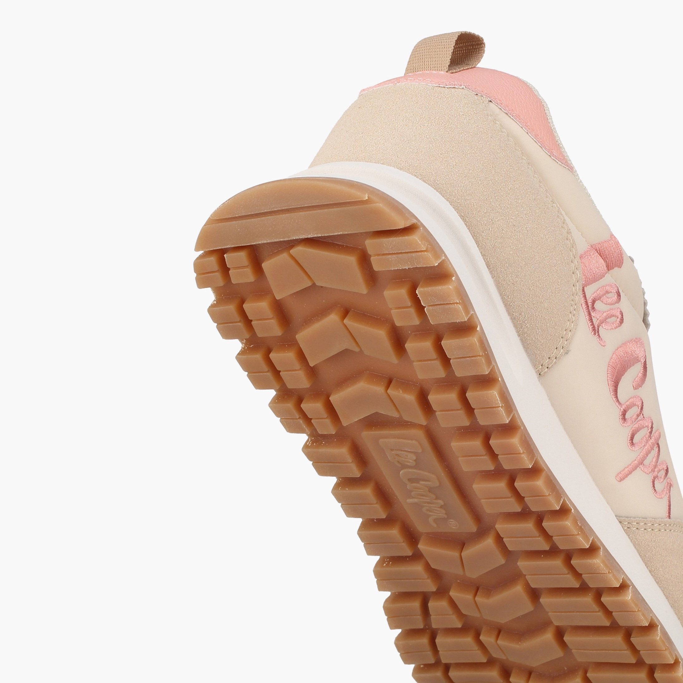 حذاء سنيكرز طول الكاحل برباط وتطريز الشعار للنساء من لي كوبر-women-shoes-sneakers-image-5