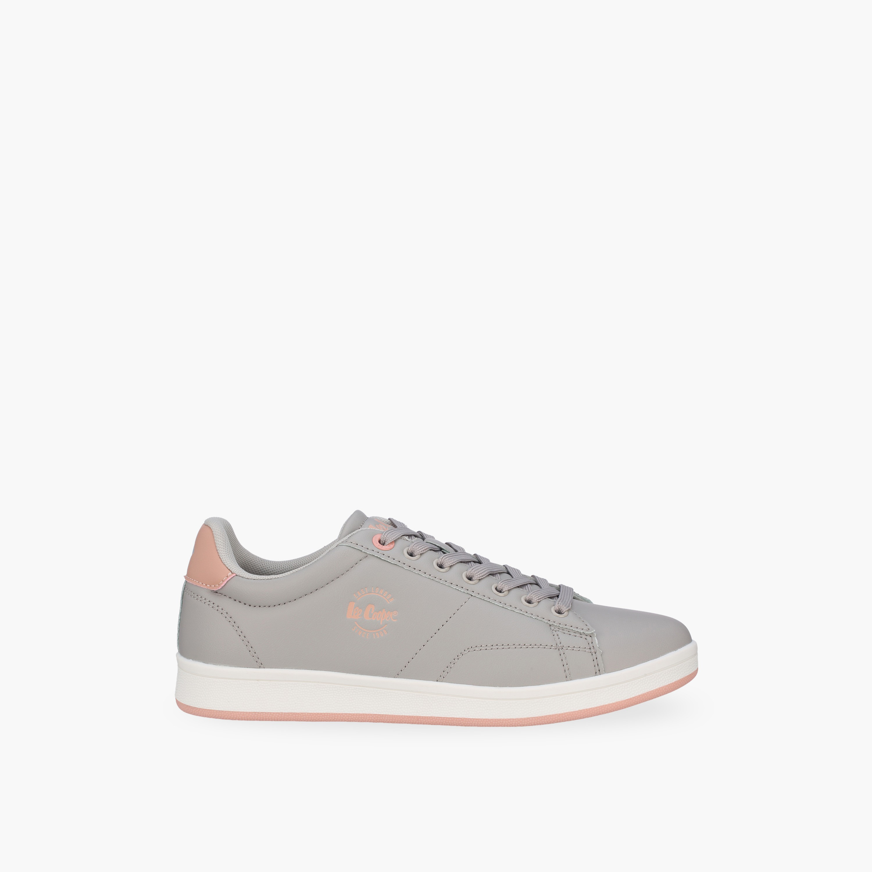 حذاء سنيكرز بطول الكاحل ورباط إغلاق للنساء من لي كوبر-women-shoes-sneakers-image-3