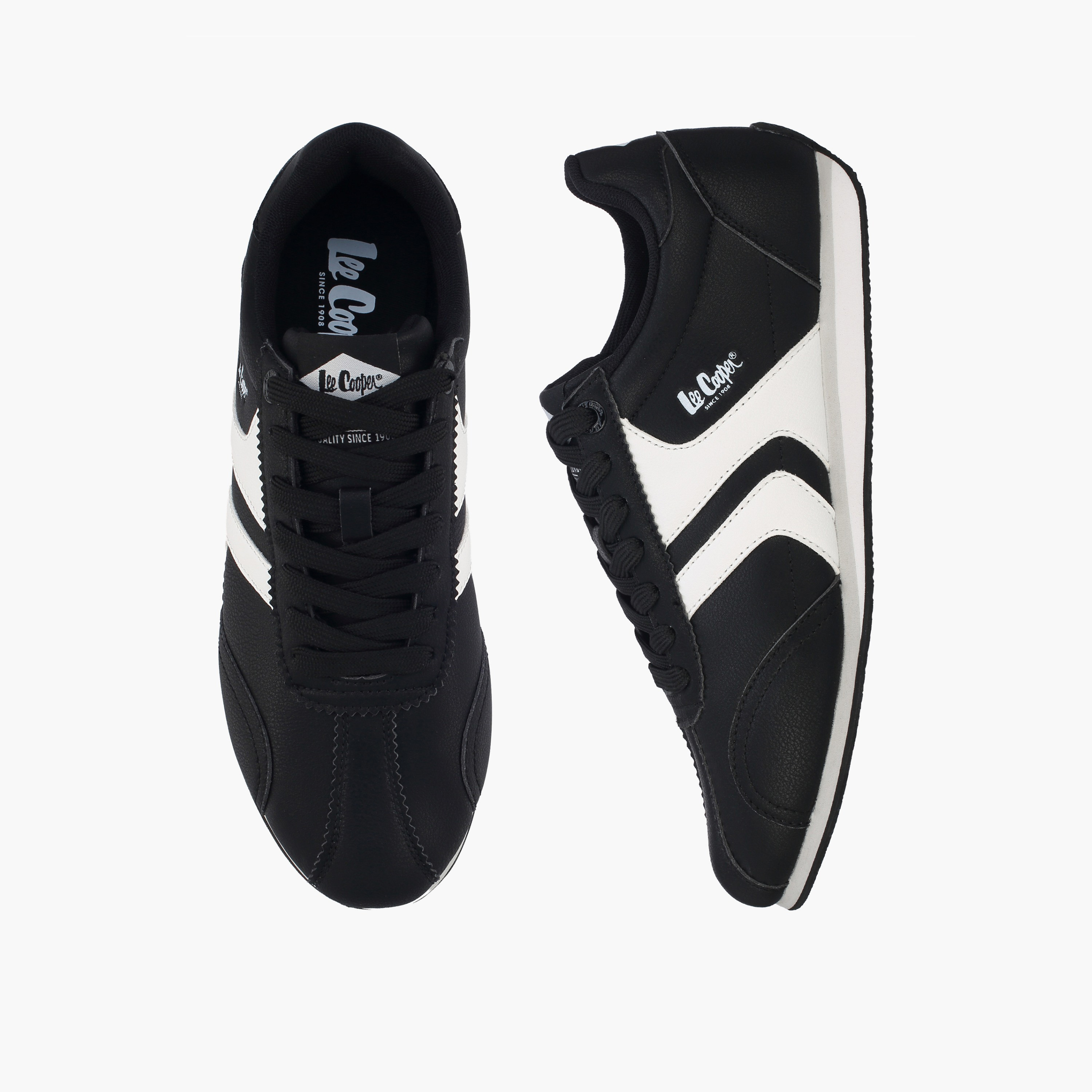حذاء سنيكرز بطول الكاحل ورباط إغلاق للنساء من لي كوبر-women-shoes-sneakers-image-1