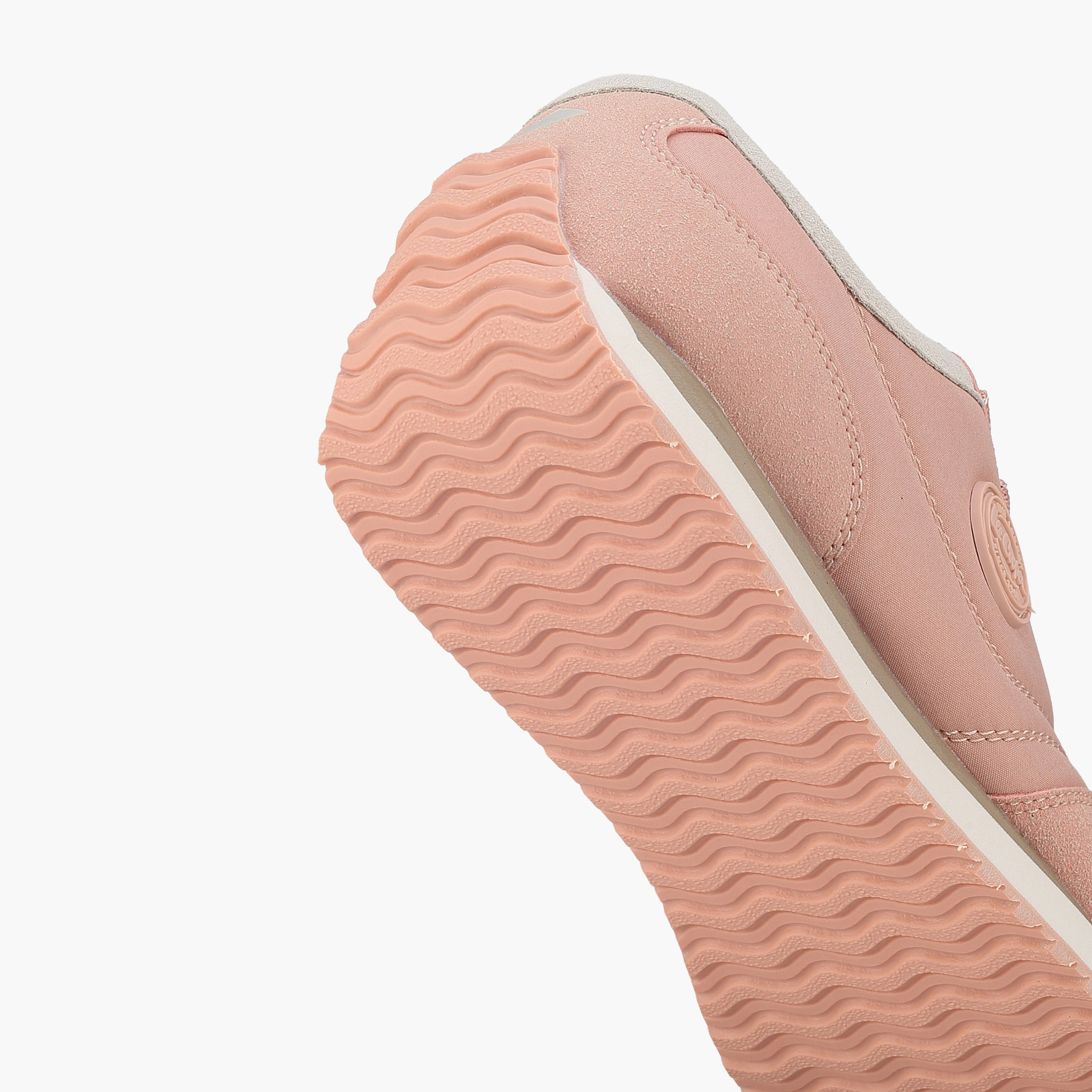 حذاء سنيكرز برقبة كاحل برباط للنساء من لي كوبر-women-shoes-sneakers-image-5