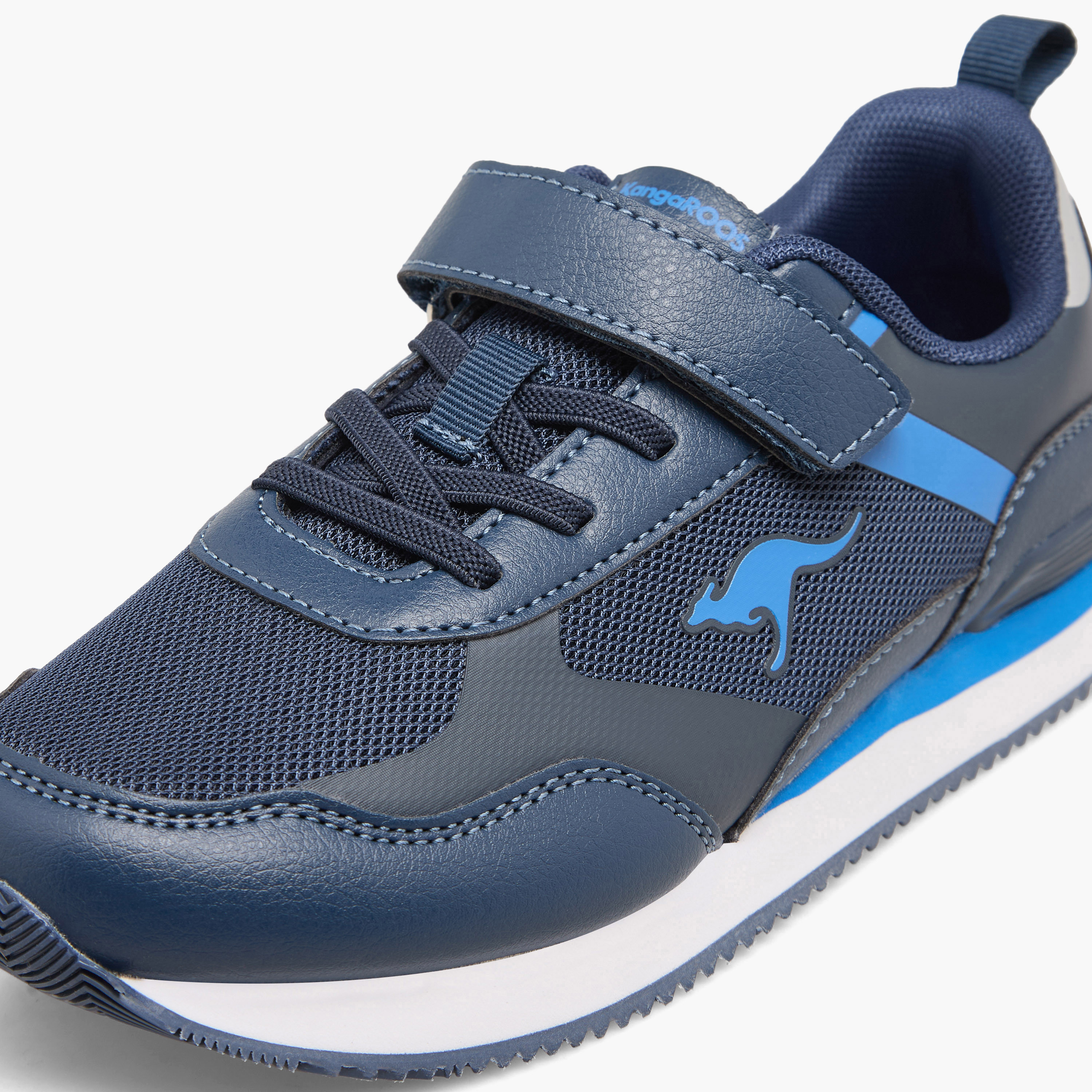 حذاء رياضي للفتيات بشريط لاصق من كانجاروز-girls-shoes-sneakers-image-4