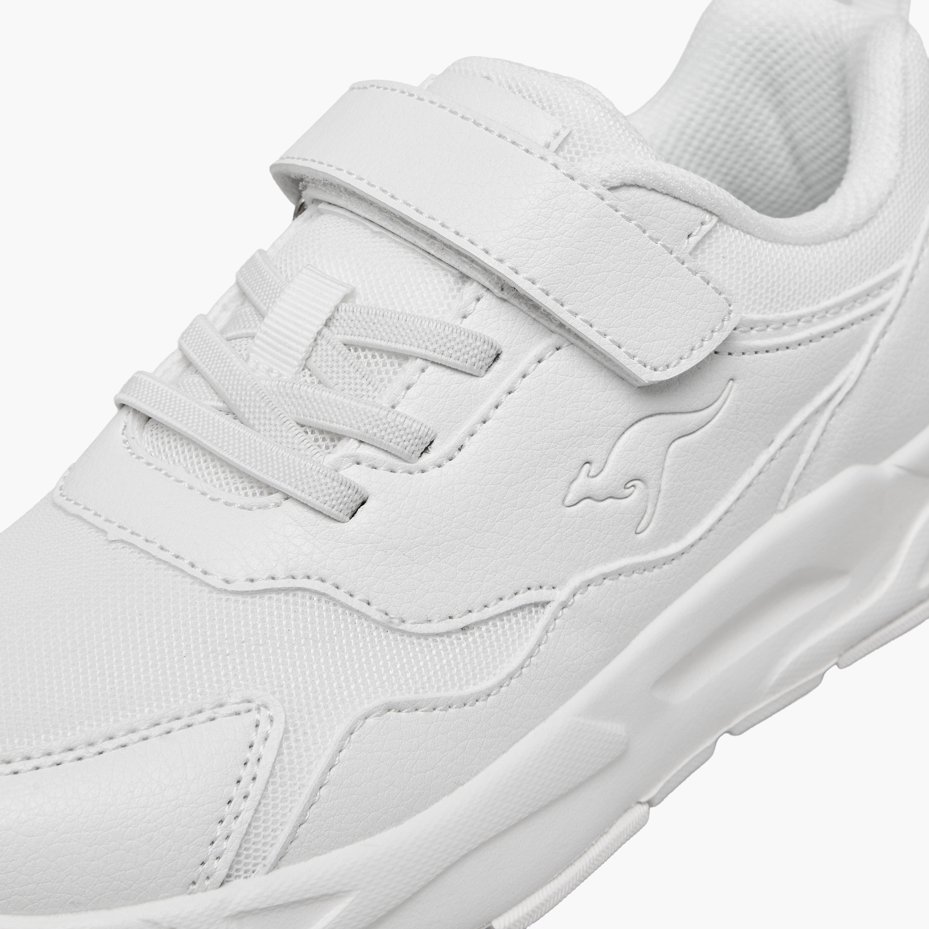 حذاء مدرسي للأطفال بشريط إغلاق لاصق من كانغاروز-sports-boys-shoes-image-7