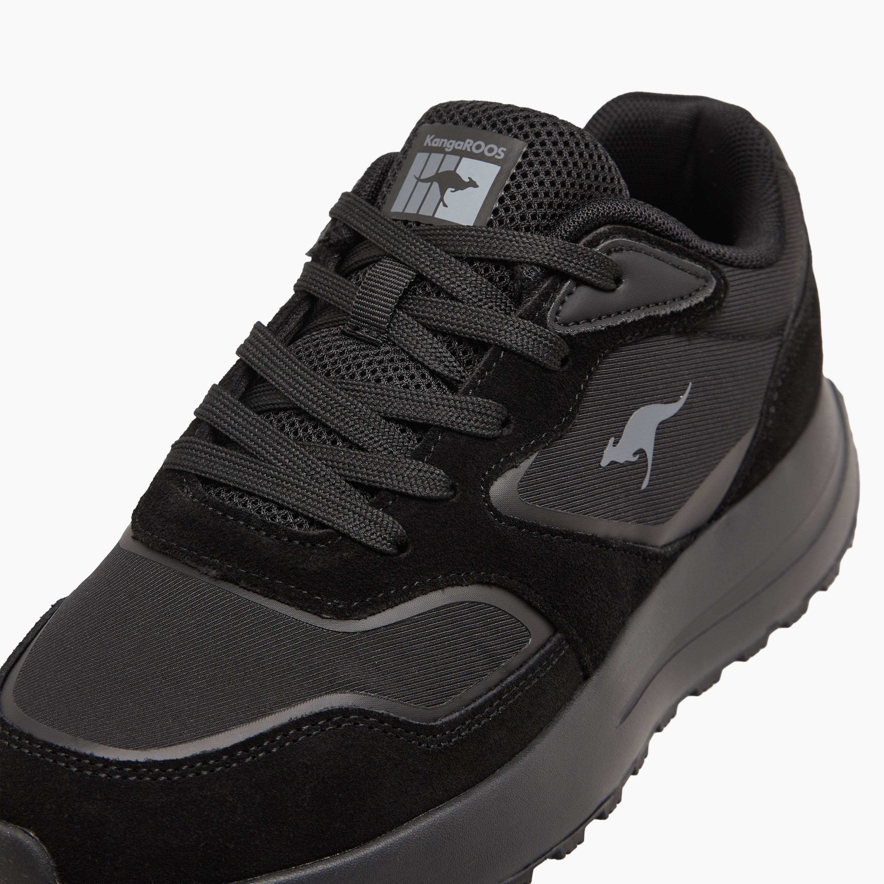 حذاء رياضي للنساء برباط من كانجاروز-women-shoes-sneakers-image-4