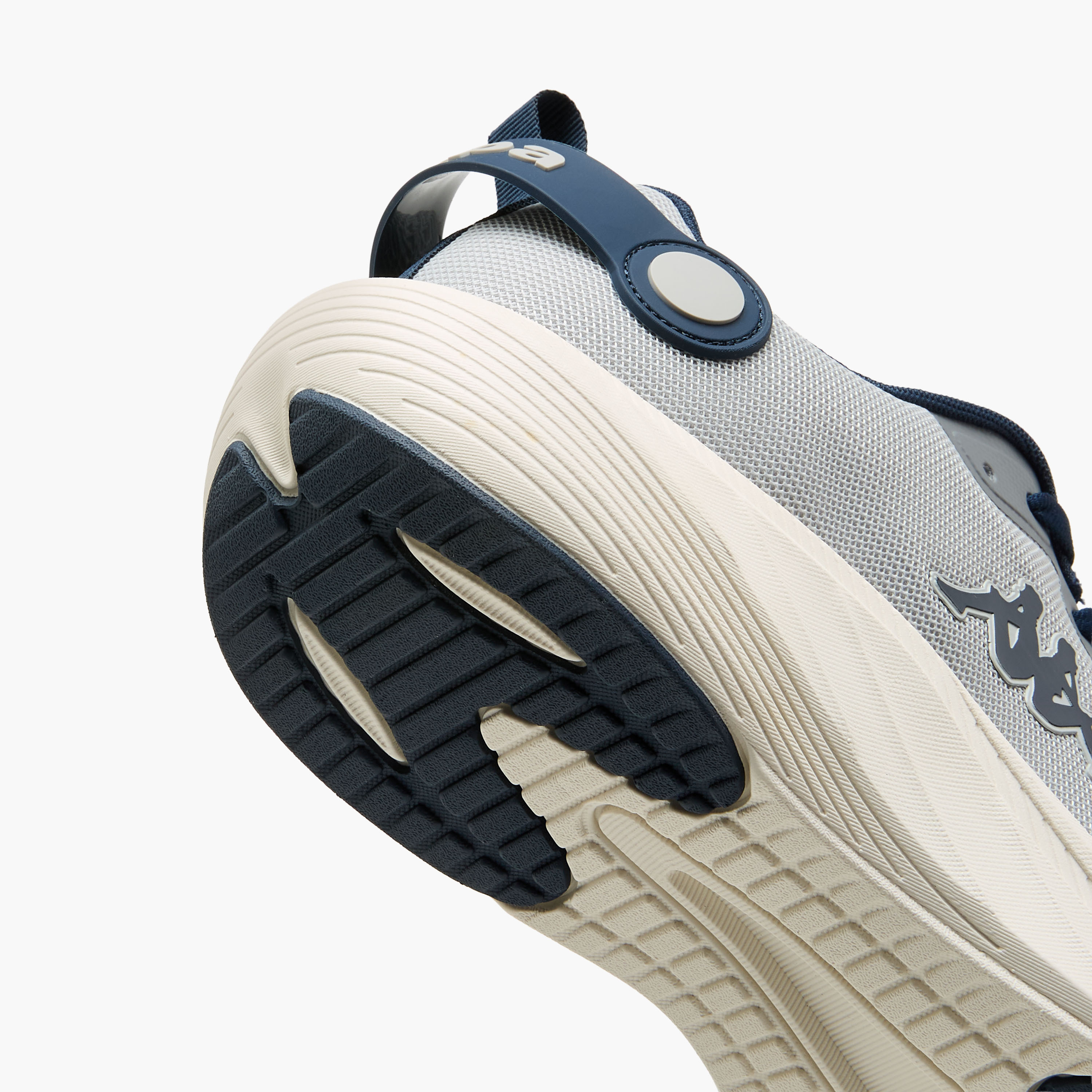 حذاء رياضي برباط وشعار للرجال من كابا-men-shoes-sports-image-5