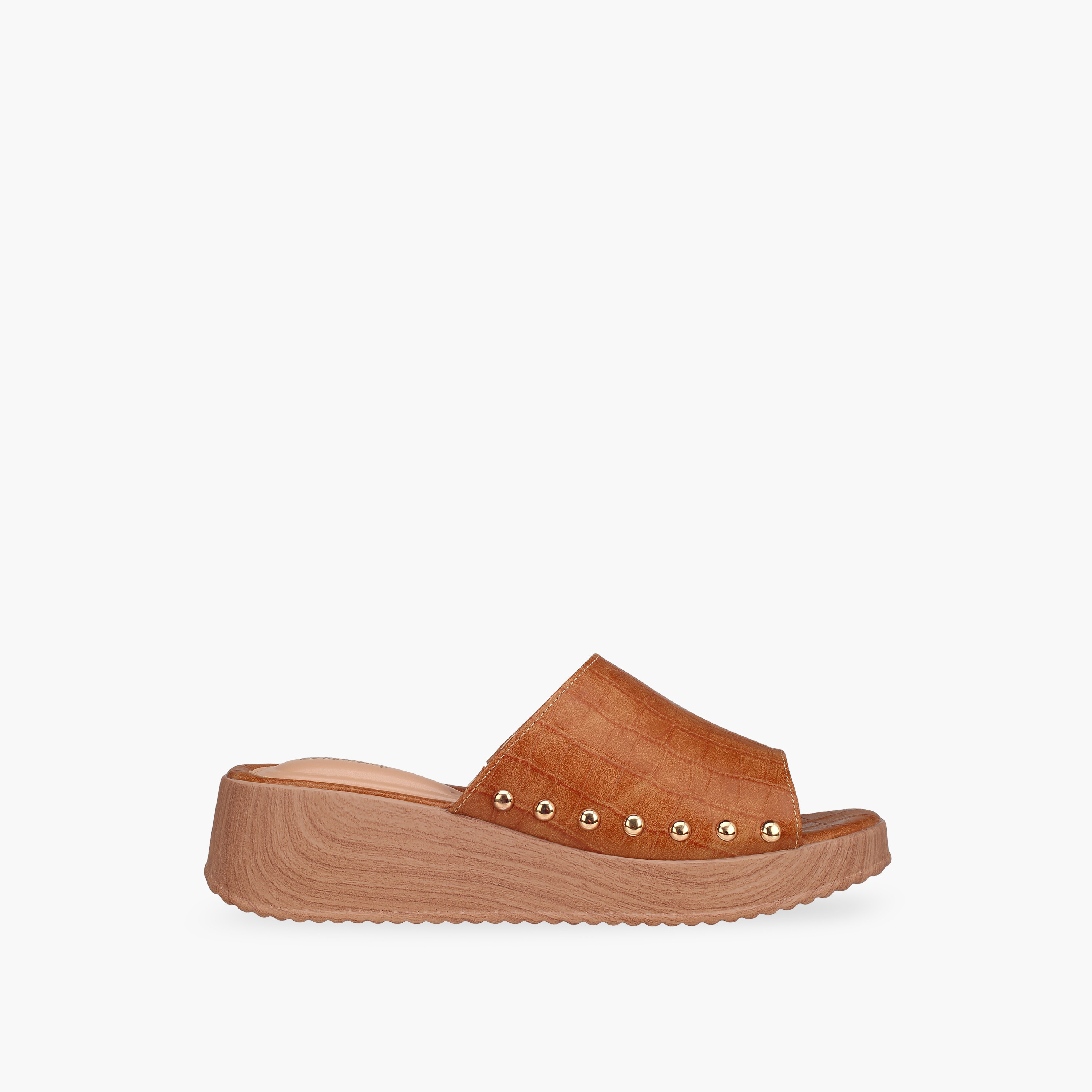 صندل خفيف الوزن بكعب فلاتفورم وملمس بارز مزين بمسامير للنساء من شورستيب-women-shoes-sandals-heeled-image-8