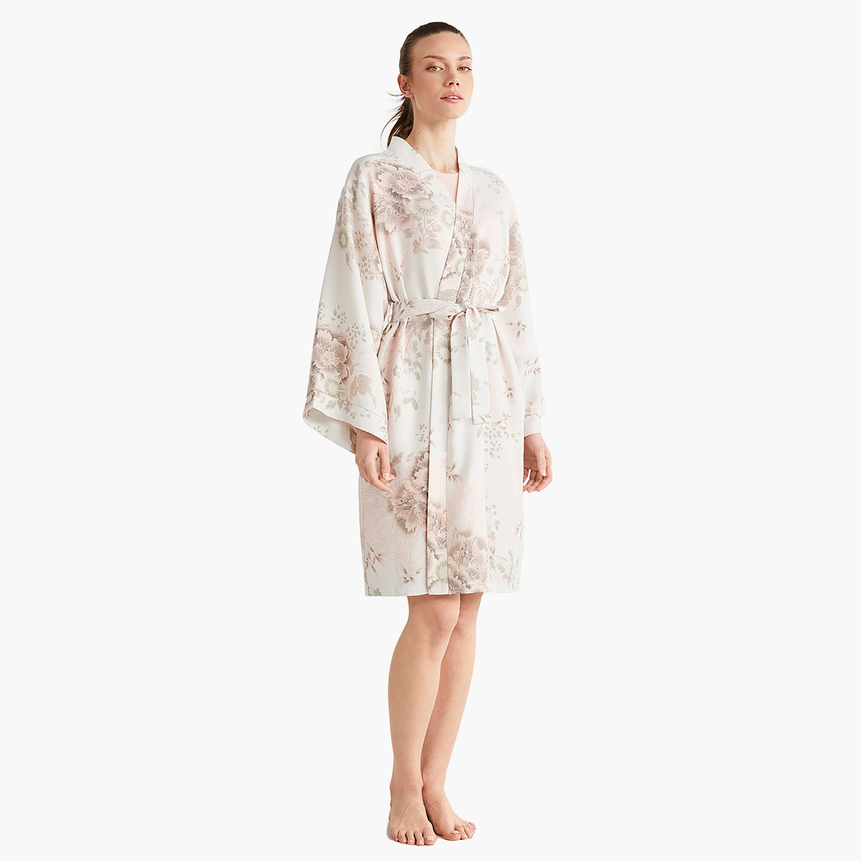 طقم رداء مع تي شيرت برقبة دائرية مزخرفة بالزهور وبنطلون ورداء نسائي من كاثرينز-women-clothing-nightwear-pyjamas-longsets-image-6