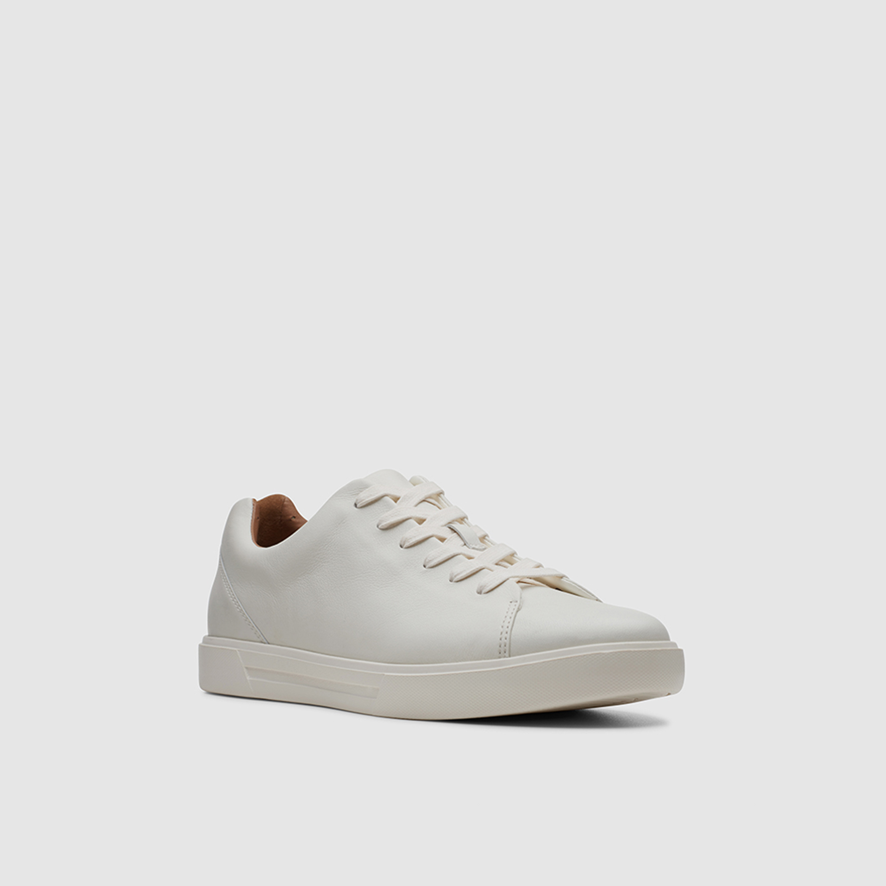 أحذية رياضية رجالية من كلاركس برباط، طراز Un Costa، ​​قصيرة الكاحل | 26140164-men-shoes-sneakers-image-1