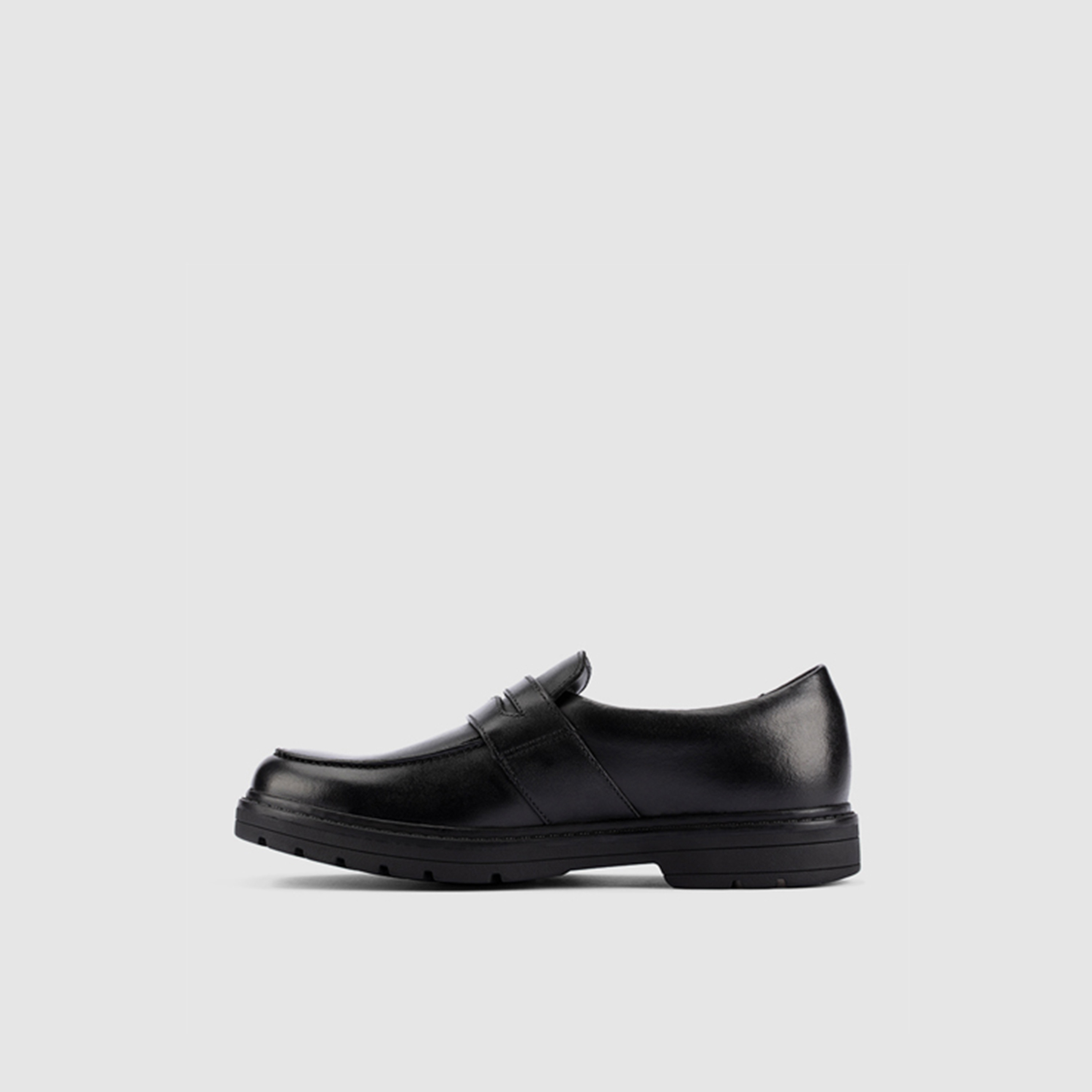 كلاركس - حذاء لوفر لوكسهام كرافت واي سهل الارتداء للأولاد | 26161178-boys-shoes-loafers-image-2