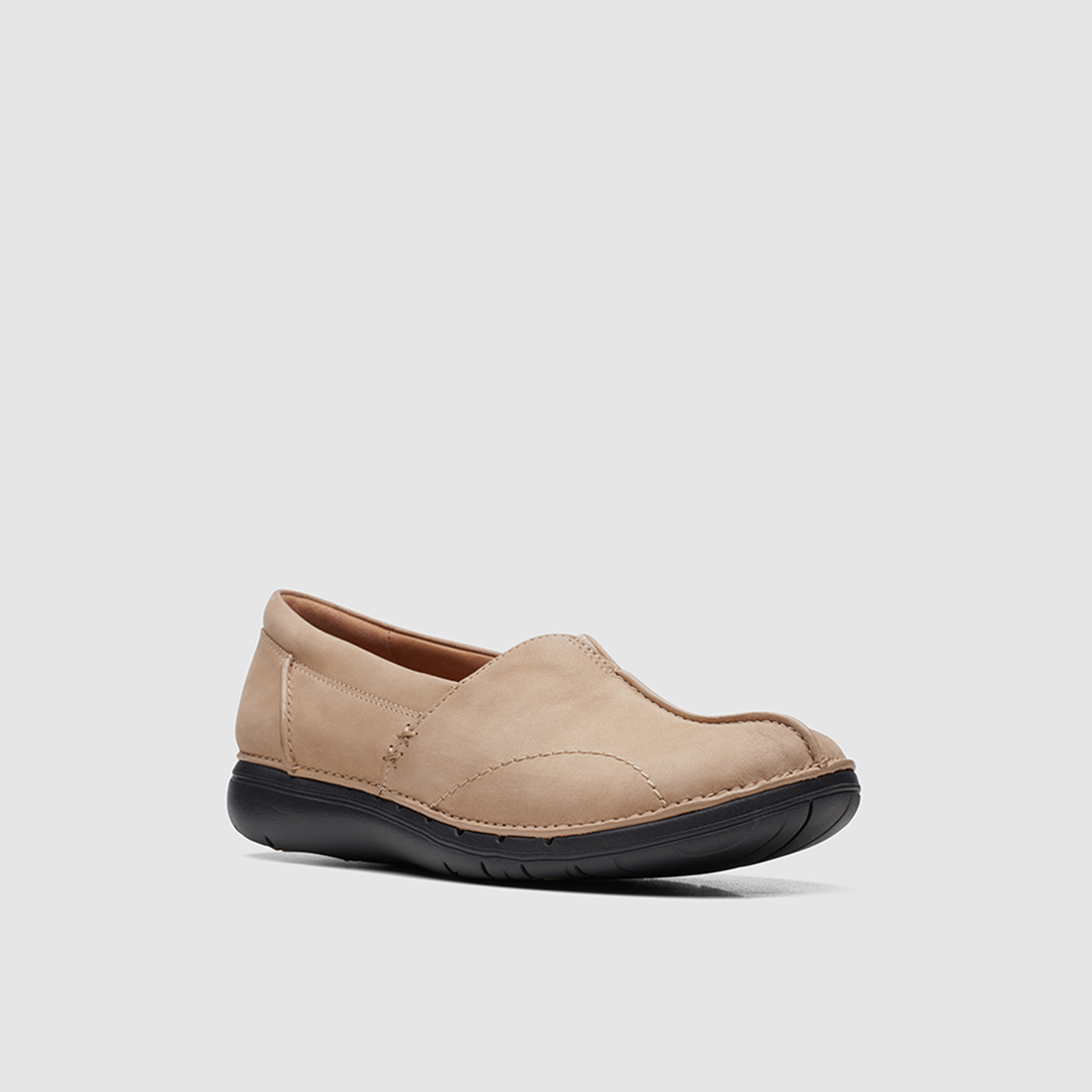 كلاركس - حذاء مسطح للنساء سهل الارتداء بدون رباط | 26169794-women-shoes-loafersandmoccasins-image-1