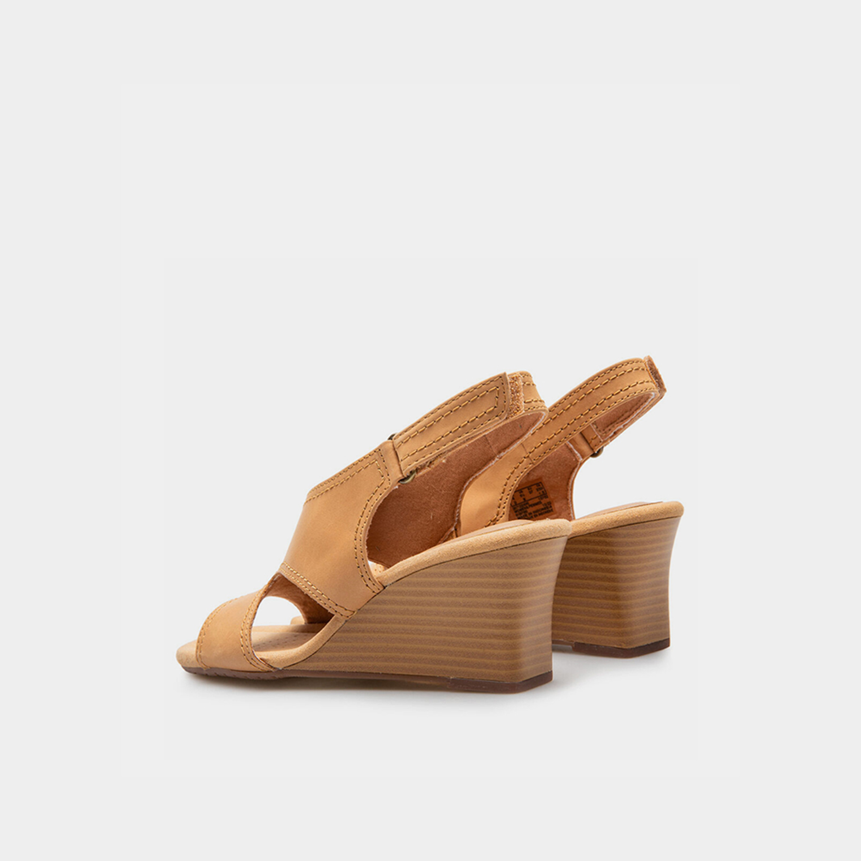 كلاركس - صندل كيارا أستر للنساء كعب إسفيني مزود بإبزيم لاصق | 26171232-women-shoes-sandals-heeled-image-4