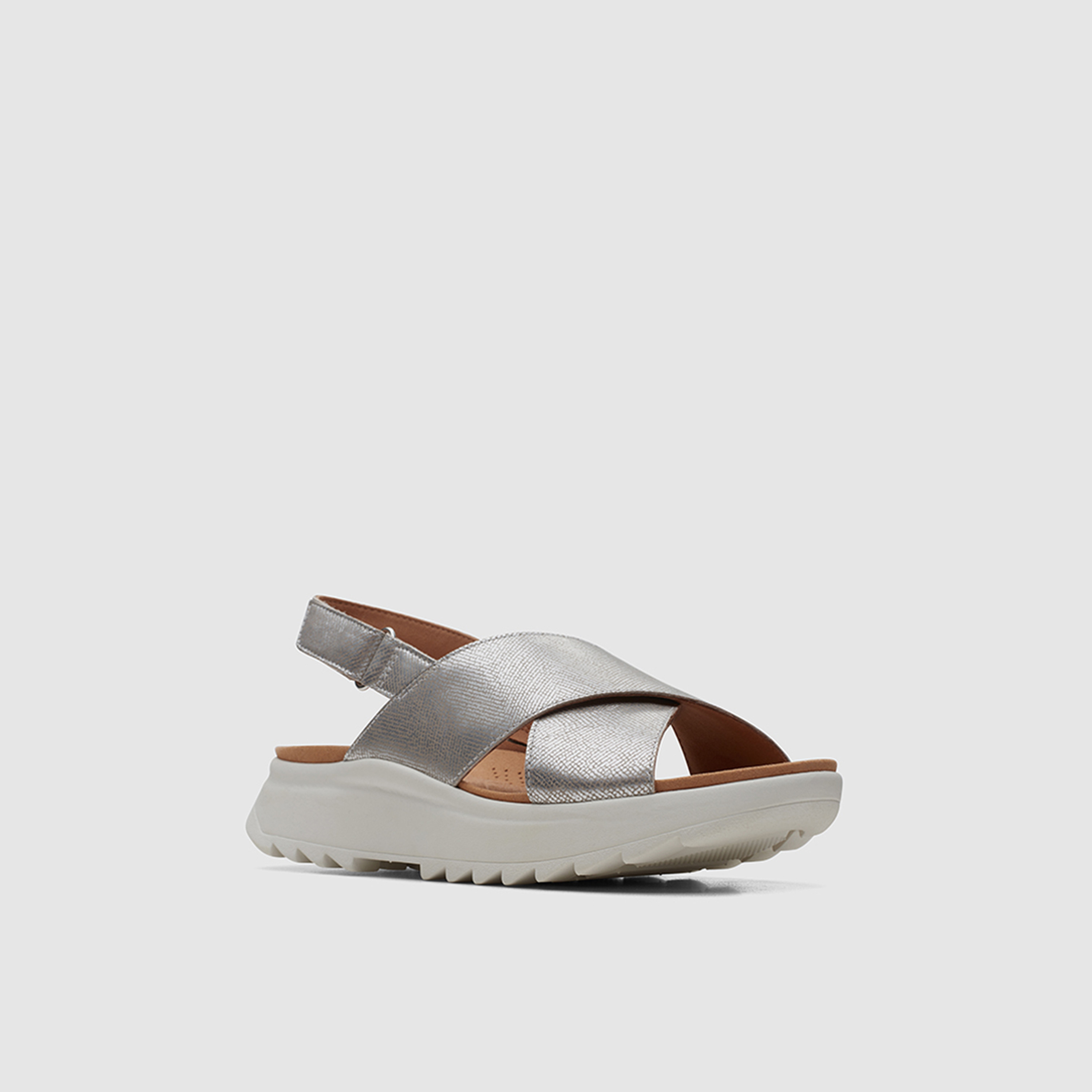 كلاركس - صندل داشلايت للنساء نعل سميك بحزام لاصق | 26171951-women-shoes-sandals-heeled-image-1