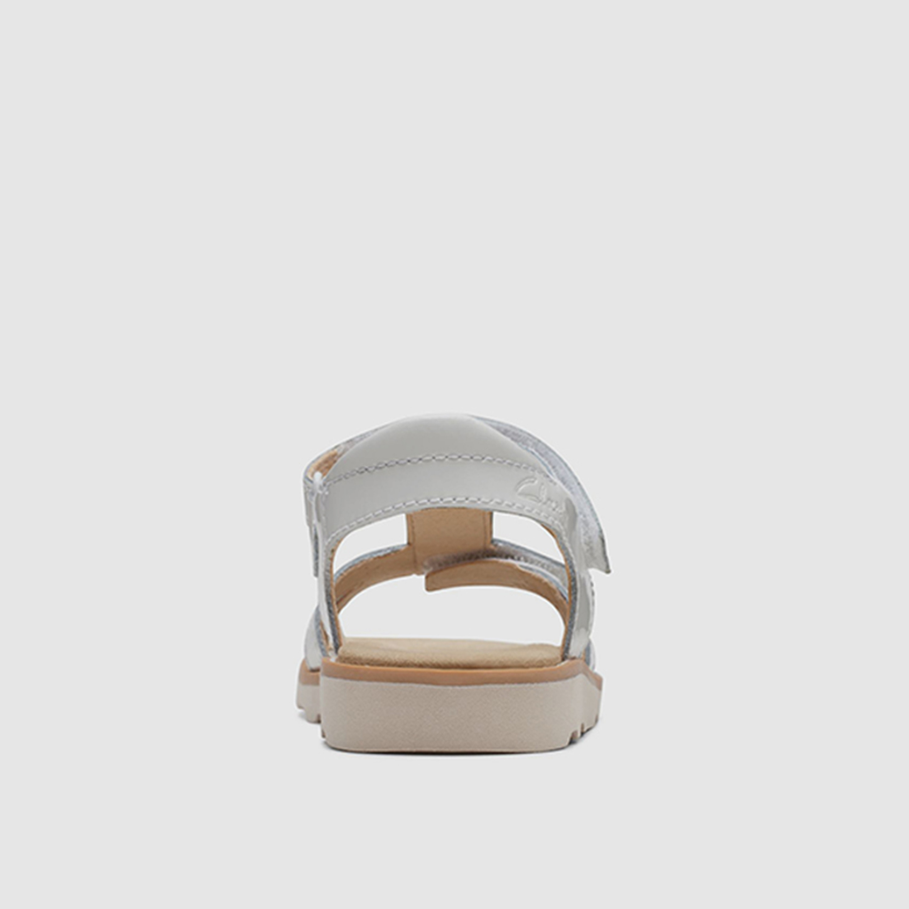 كلاركس -  صندل بناتي بإغلاق لاصق  كراون بيت مسطح | 26172638-girls-shoes-sandals-image-3