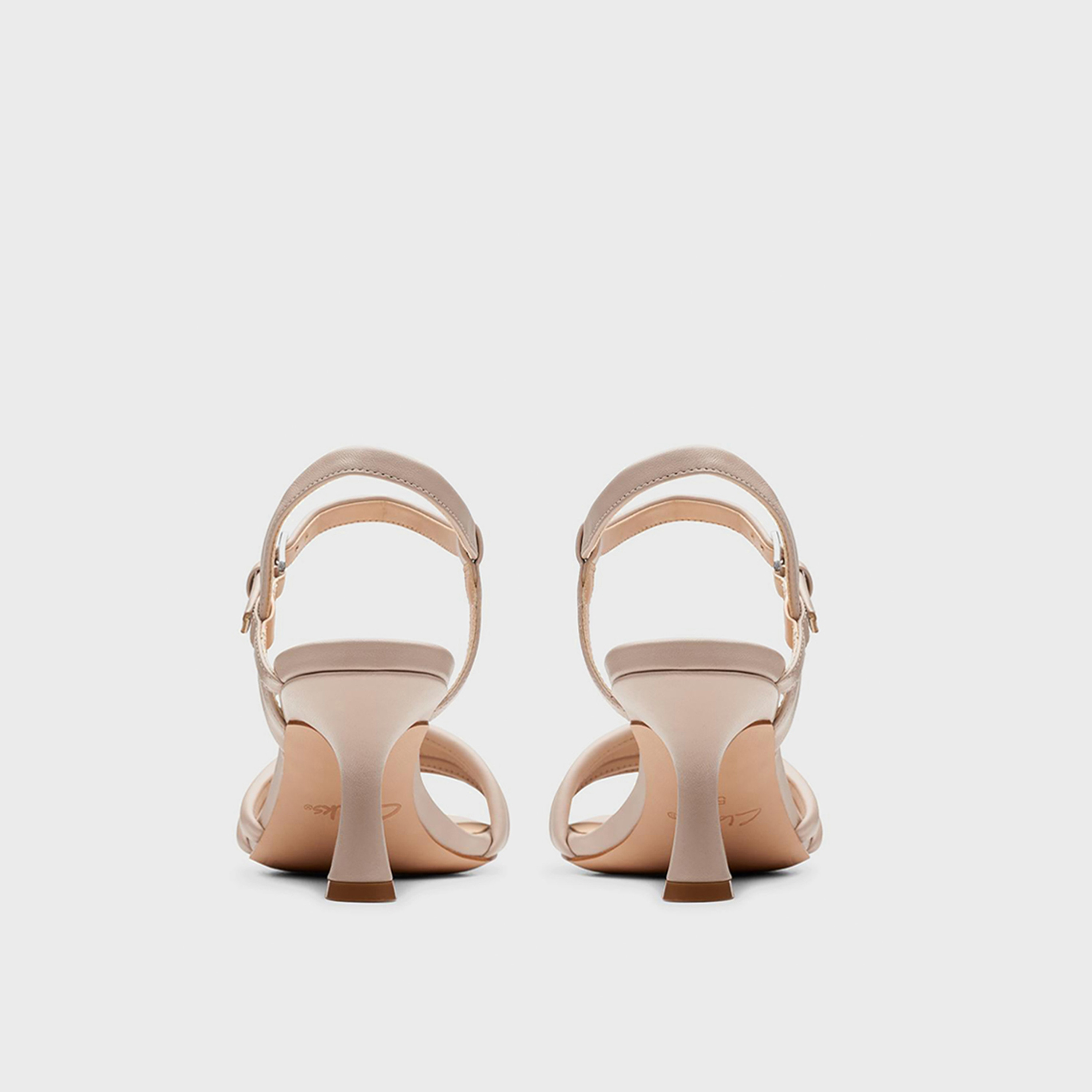 كلاركس -  حذاء نسائي بكعب كيتن مع إبزيم  أمالي ماي فليرد | 26176265-women-shoes-sandals-heeled-image-5