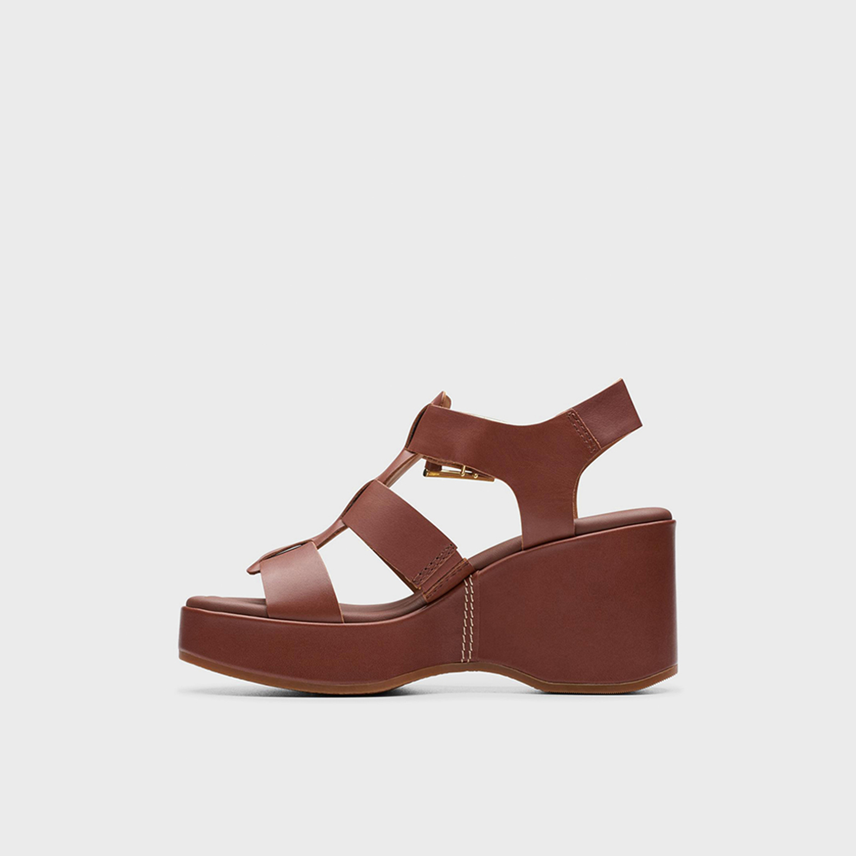 كلاركس - صندل مانون كوف للنساء بكعب إسفيني بإبزيم | 26176295-women-shoes-sandals-heeled-image-2