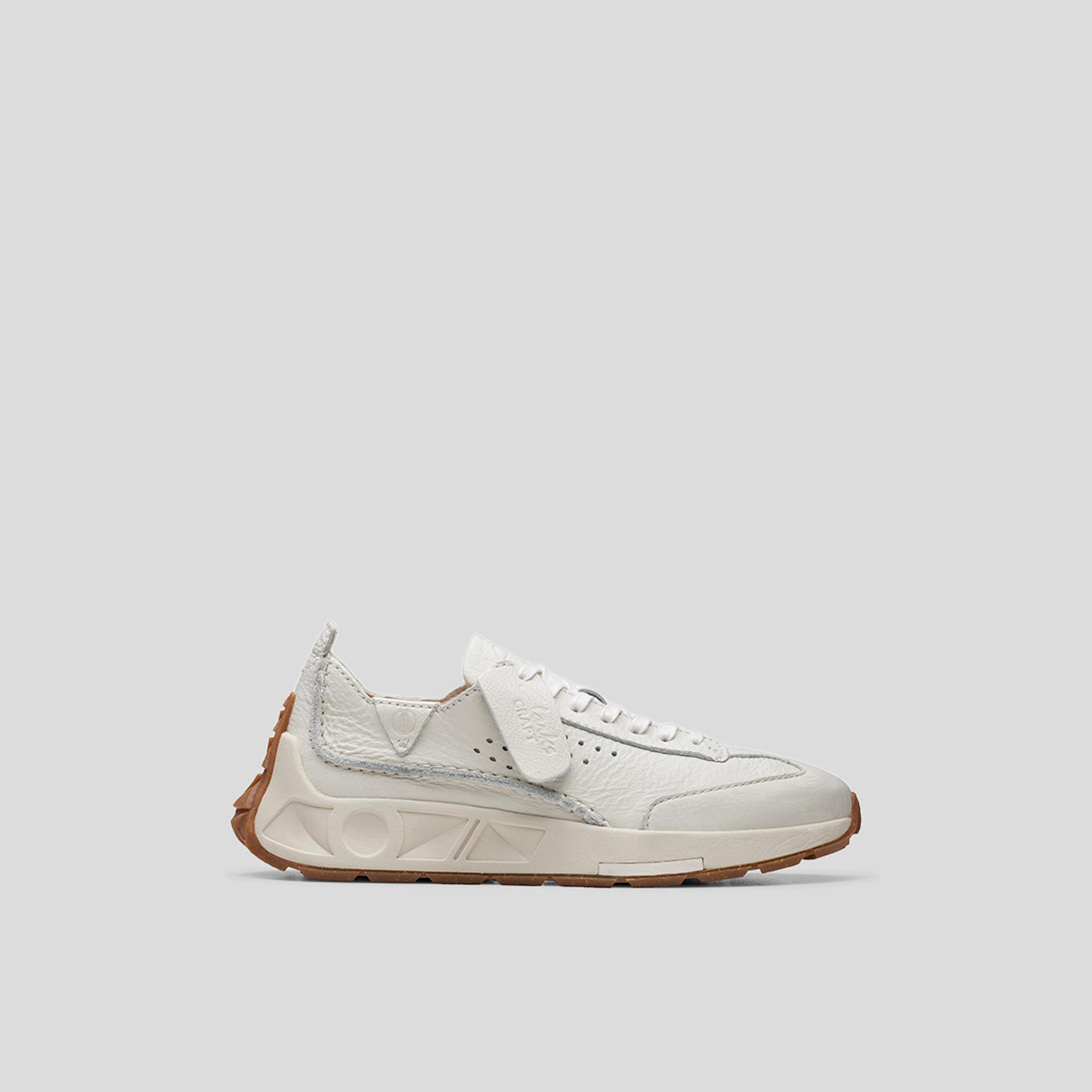 كلاركس - حذاء رياضي كرافت سبيد للنساء مسطح برباط كاحل منخفض | 26176397-women-shoes-sneakers-image-3