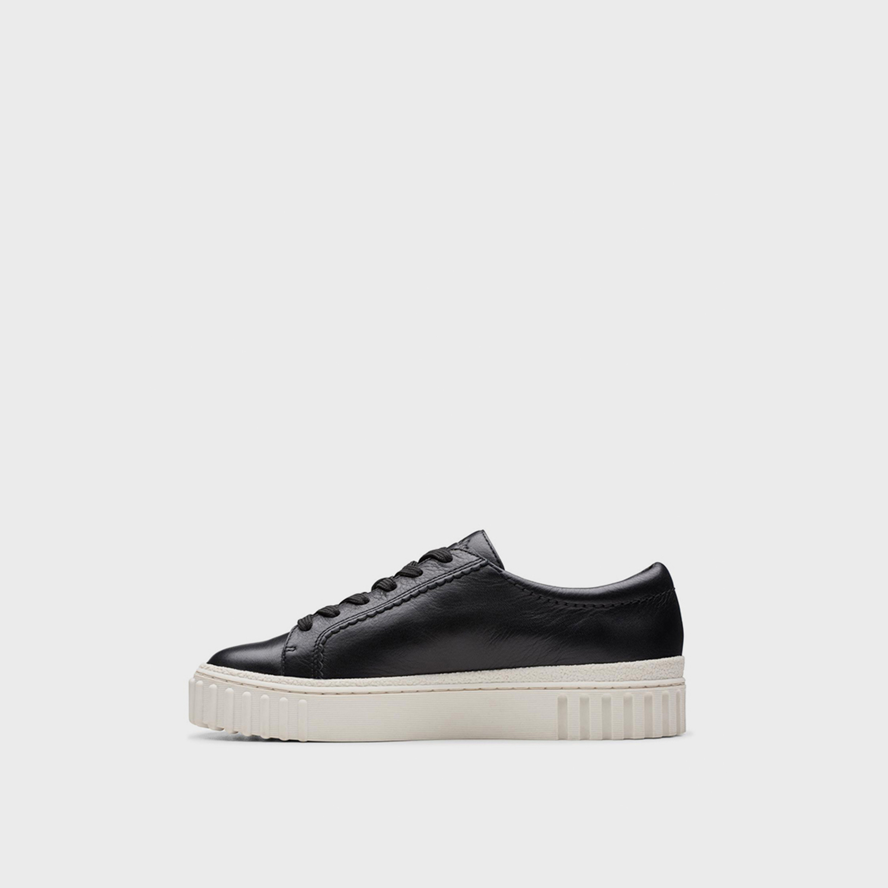 كلاركس- حذاء رياضي للنساء كاحل منخفض برباط  | 26176436-women-shoes-sneakers-image-2
