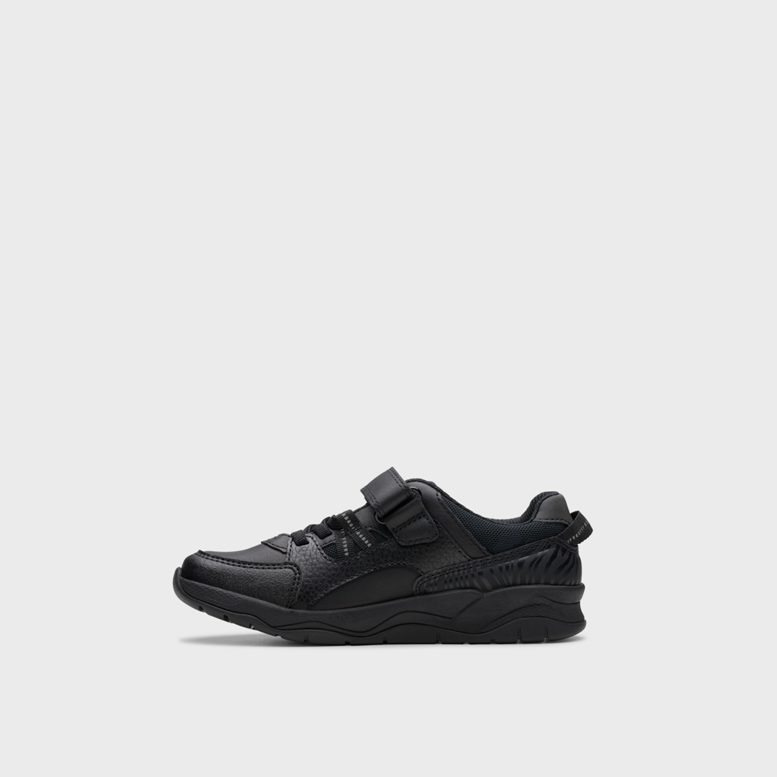 كلاركس-  حذاء رياضي برباط للأولاد | 26178312-boys-shoes-schoolshoes-image-2