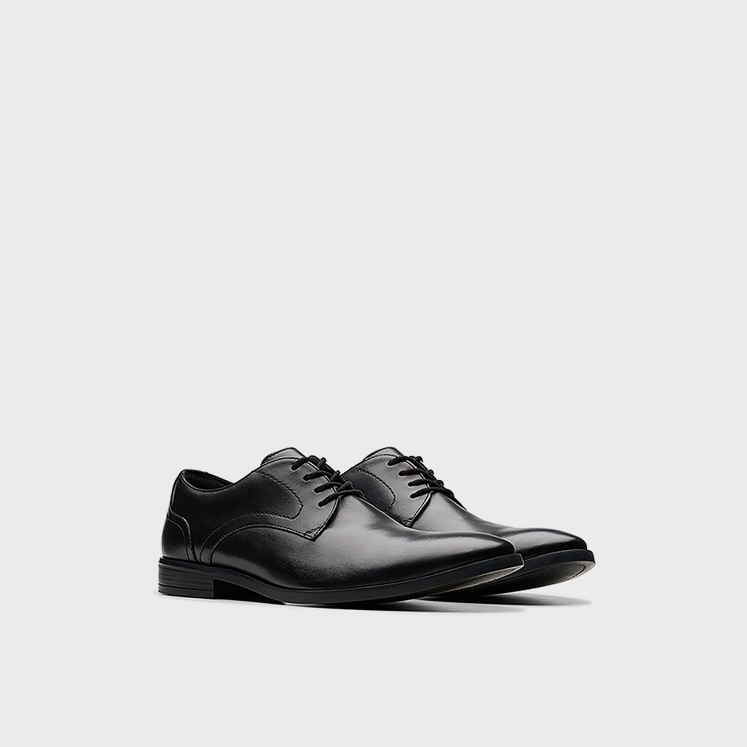 أحذية كلاركس الرجالية برباط براندون ديربي | 26178489-men-shoes-formalshoes-image-1