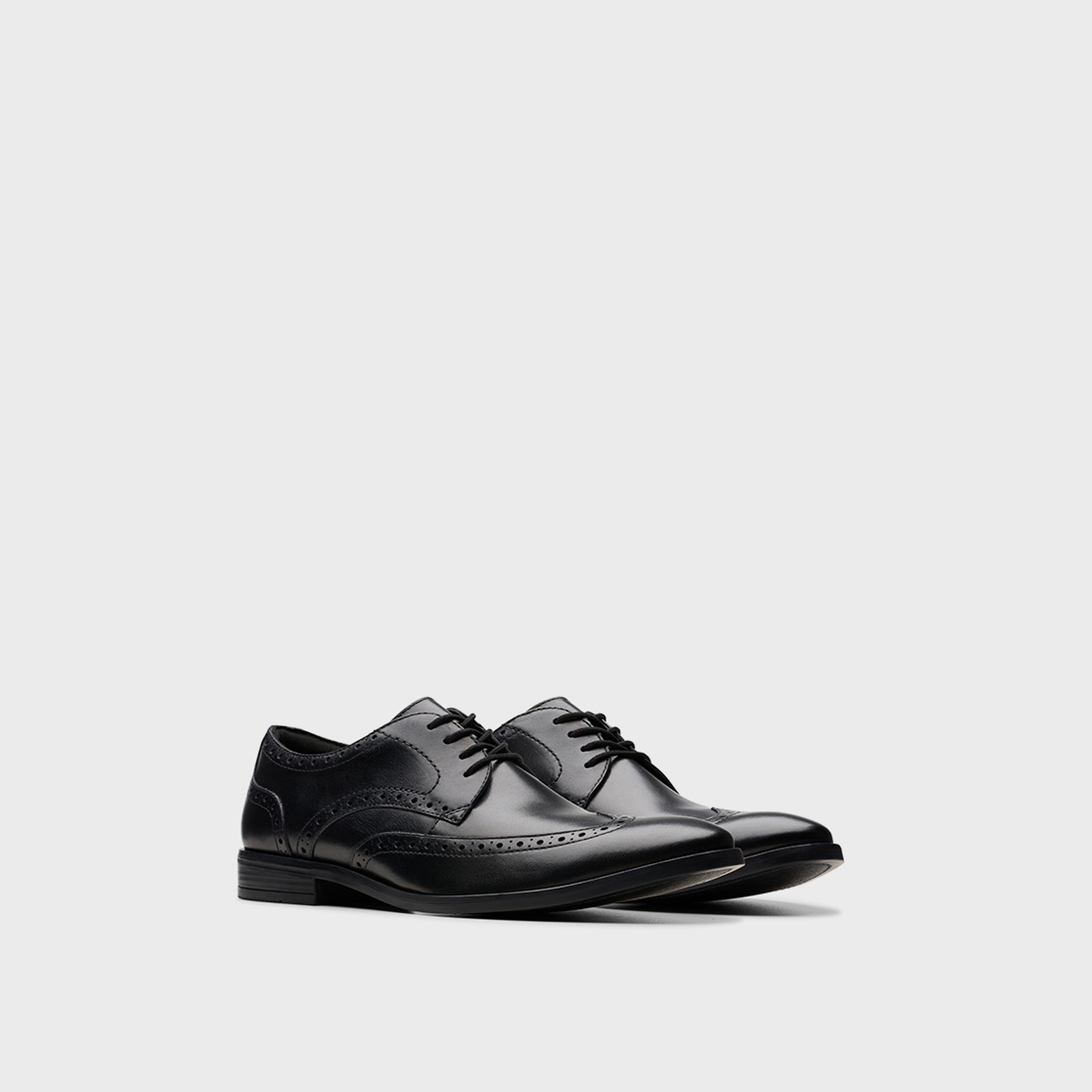كلاركس- حذاء بروج برباط للرجال | 26178490-men-shoes-formalshoes-image-1