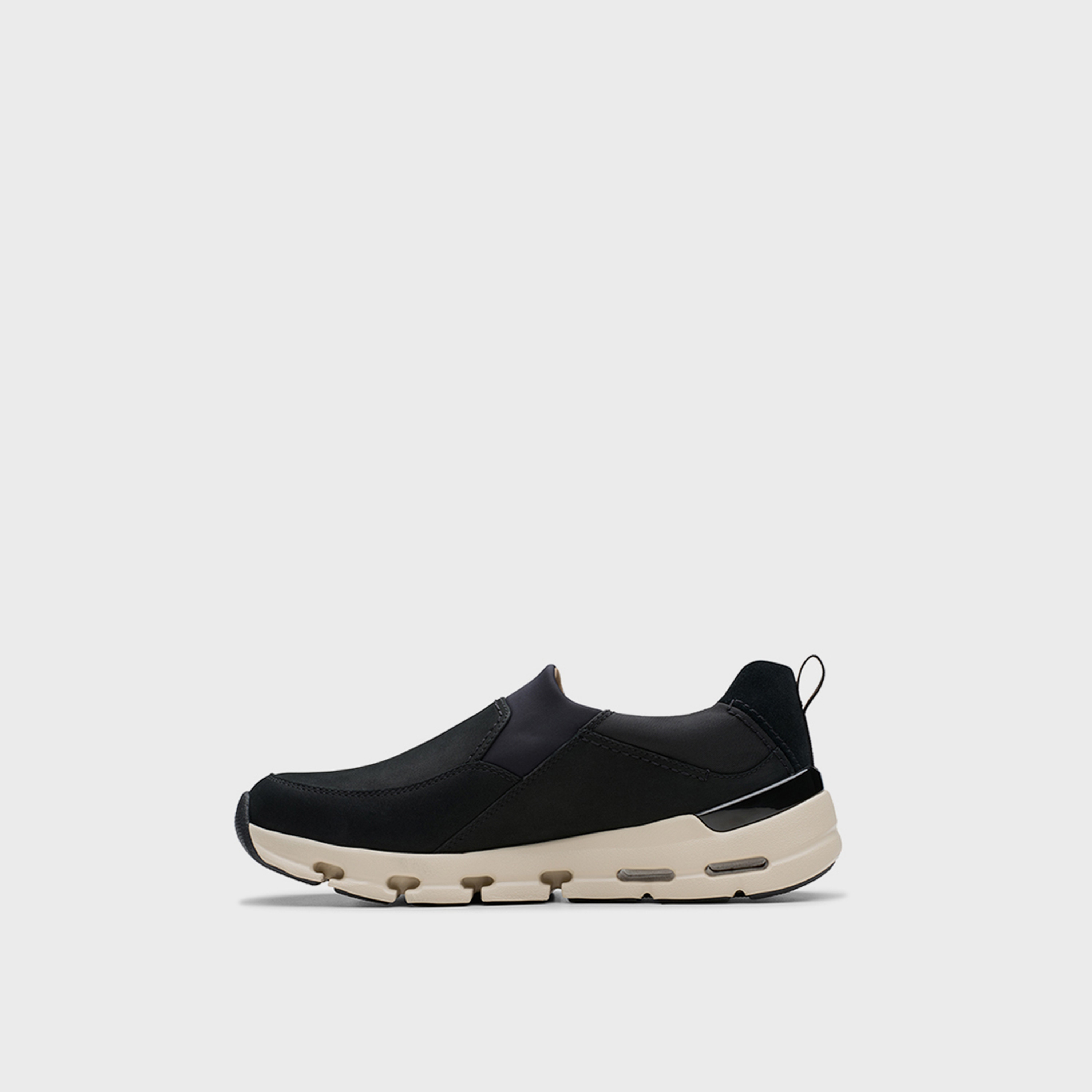 كلاركس- حذاء رياضي للنساء كاحل منخفض سهل الارتداء  | 26178871-women-shoes-sneakers-image-2