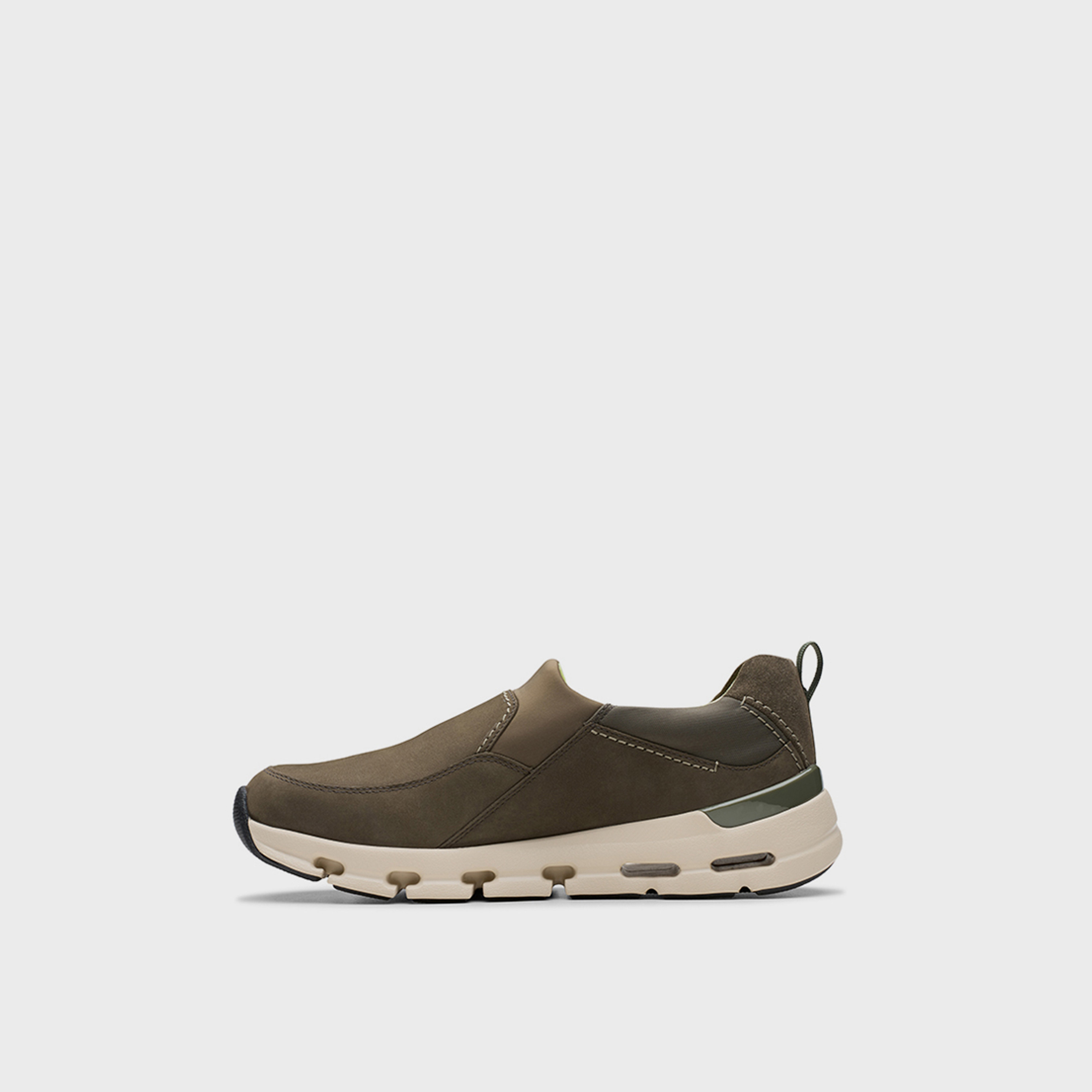 كلاركس- حذاء رياضي للنساء كاحل منخفض سهل الارتداء  | 26178872-women-shoes-sneakers-image-2