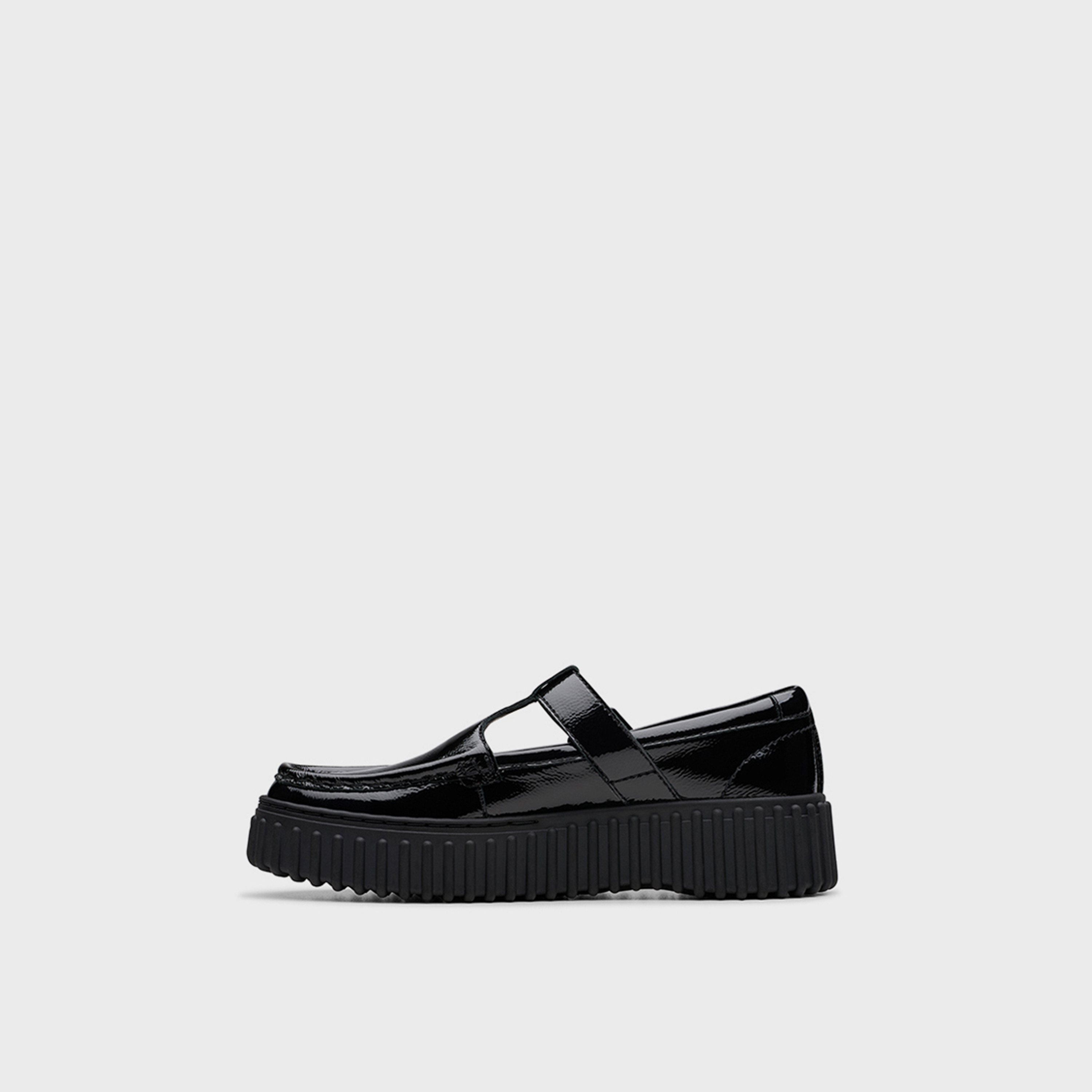 كلاركس- حذاء لوفر للنساء كعب مسطح بإبزيم  | 26179103-women-shoes-loafersandmoccasins-image-2