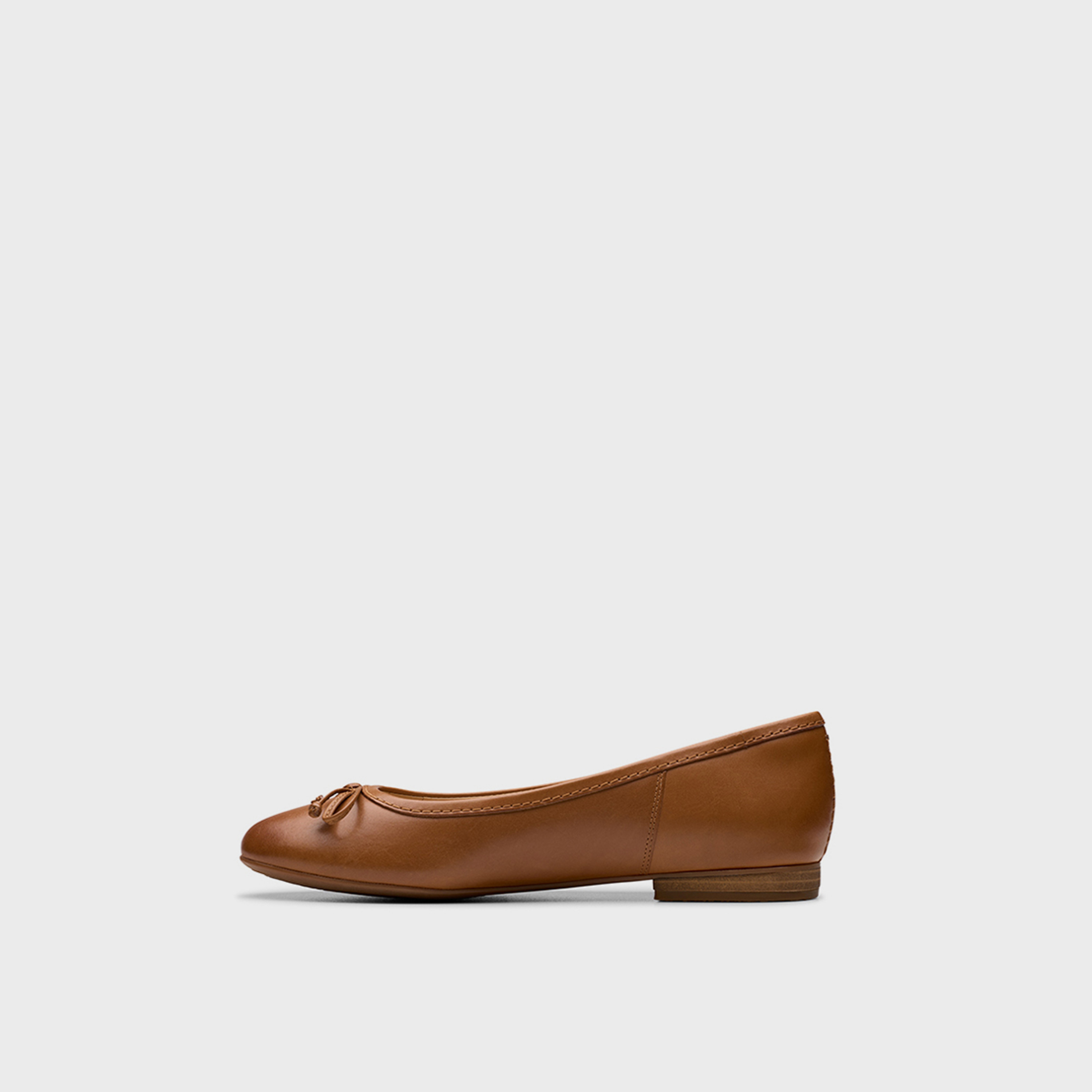 كلاركس- حذاء بلارينا مقدمة مستديرة للنساء سهل الارتداء  | 26179212-women-shoes-flats-ballerinas-image-2