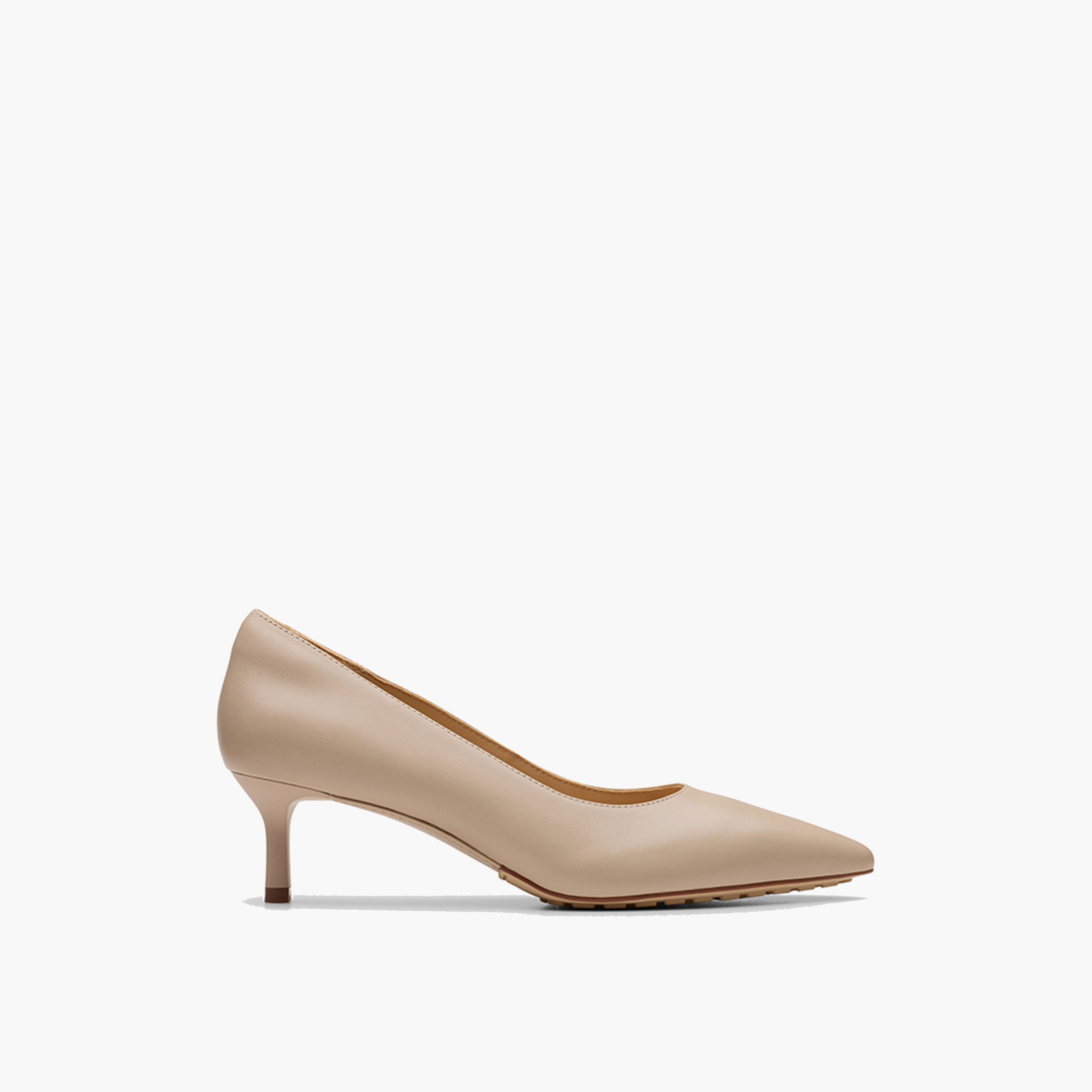 كلاركس- حذاء أديلا كورت نسائي جلدي سهل الارتداء بكعب متوسط ​​| Adela Court 26179300-women-shoes-heels-image-2