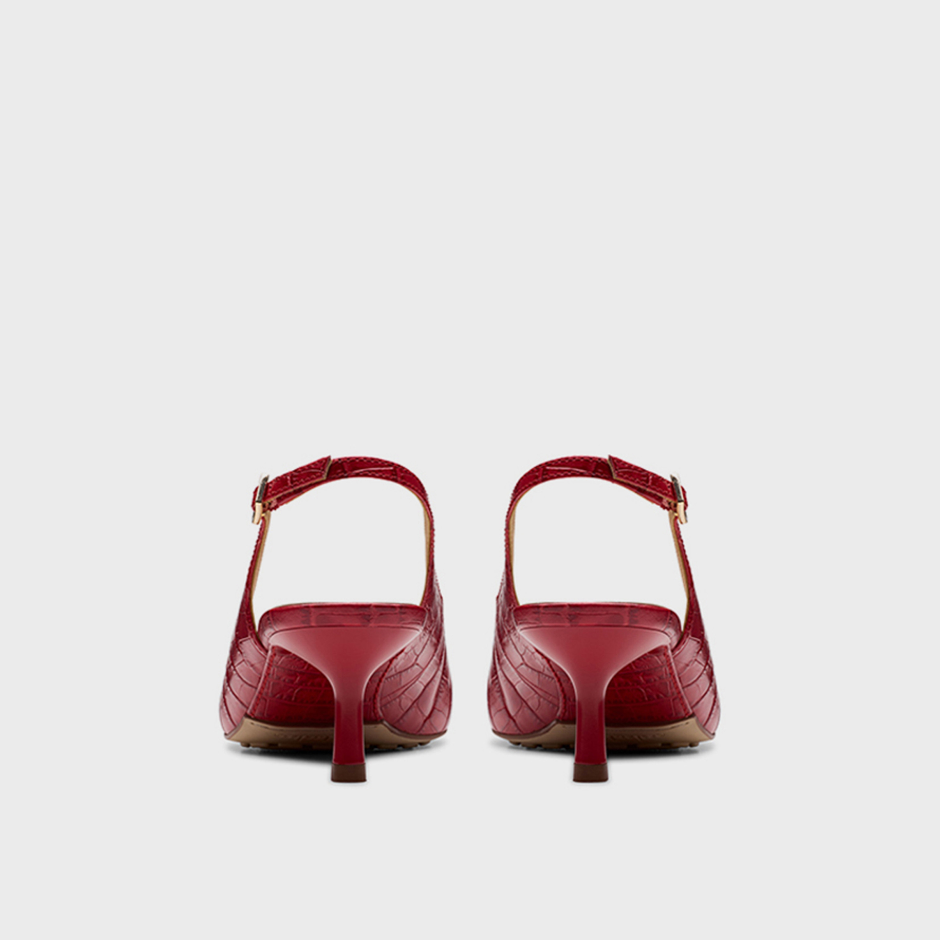 كلاركس- حذاء بكعب صغير للنساء بإبزيم  | 26179528-women-shoes-heels-image-4