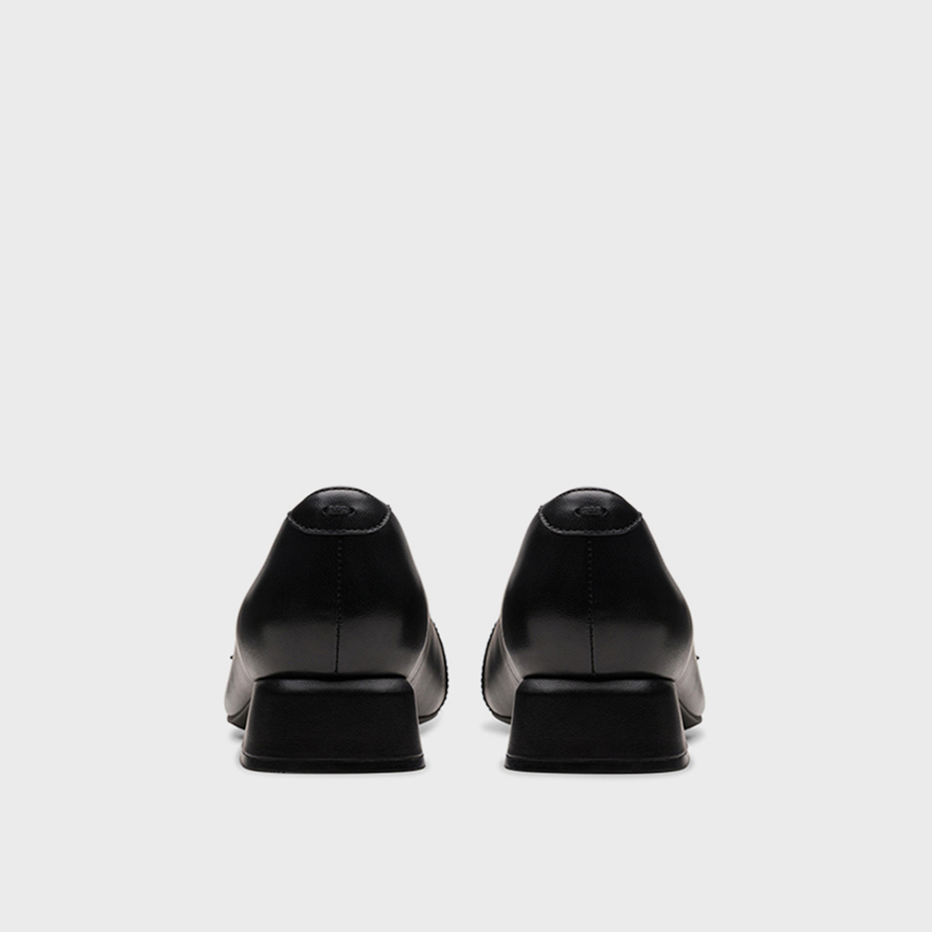 كلاركس- حذاء بلارينا مقدمة مستديرة للنساء سهل الارتداء  | 26179533-women-shoes-ballerinas-image-4