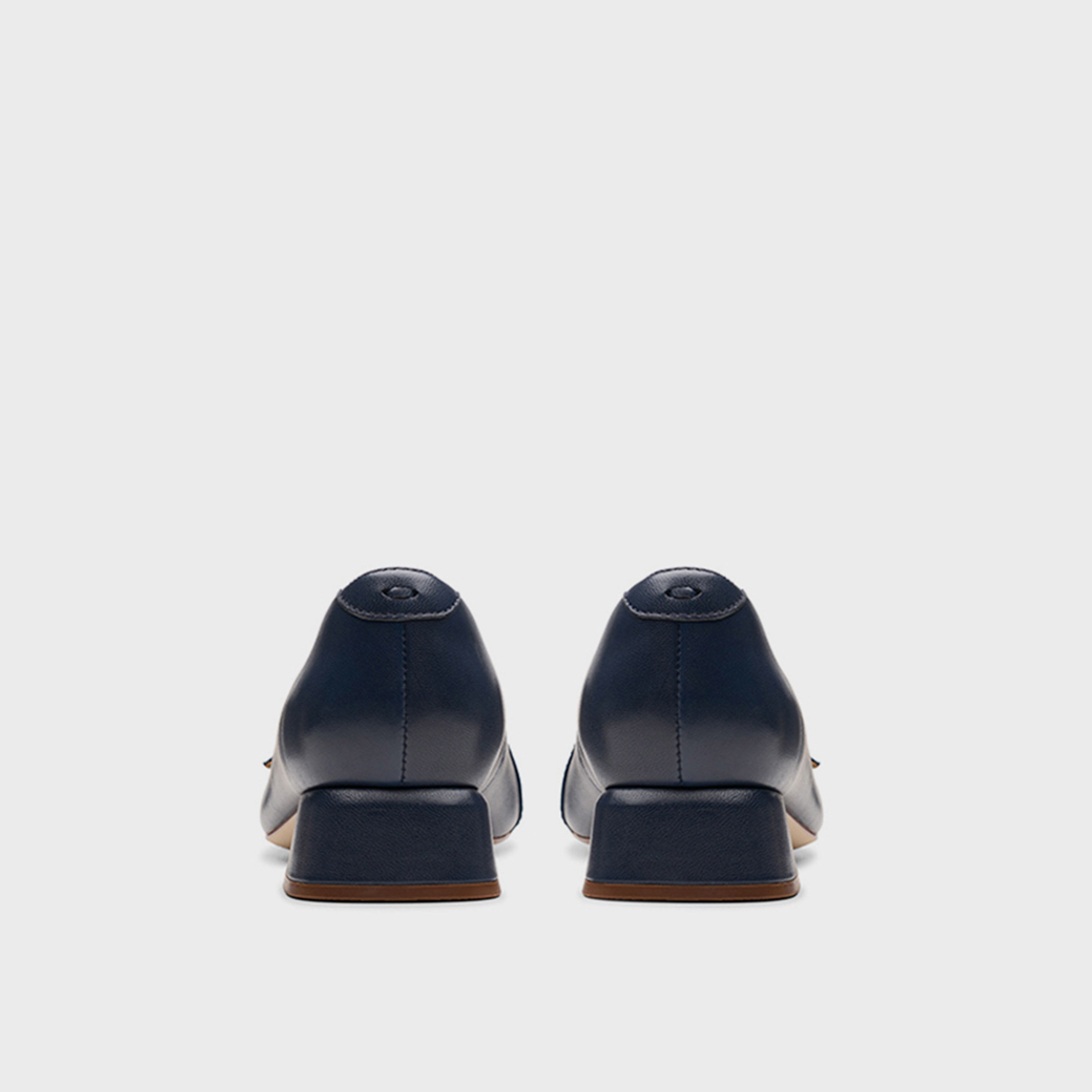 كلاركس- حذاء بلارينا مقدمة مستديرة للنساء سهل الارتداء  | 26179534-women-shoes-ballerinas-image-4