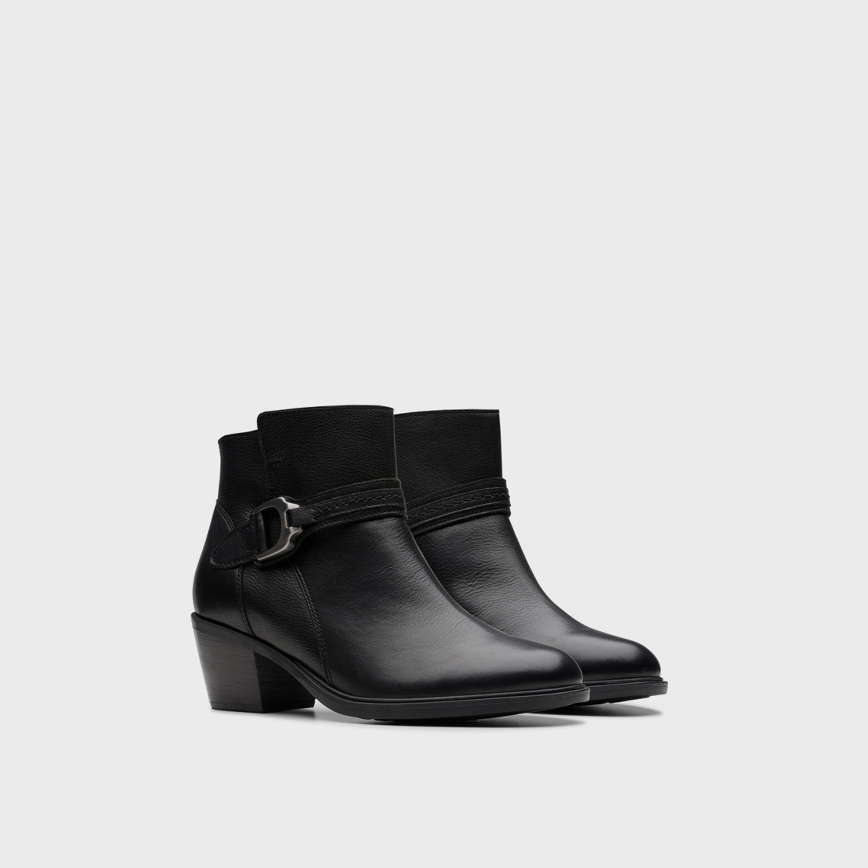 كلاركس- حذاء للنساء كاحل بسحاب | 26179799-women-shoes-boots-image-1